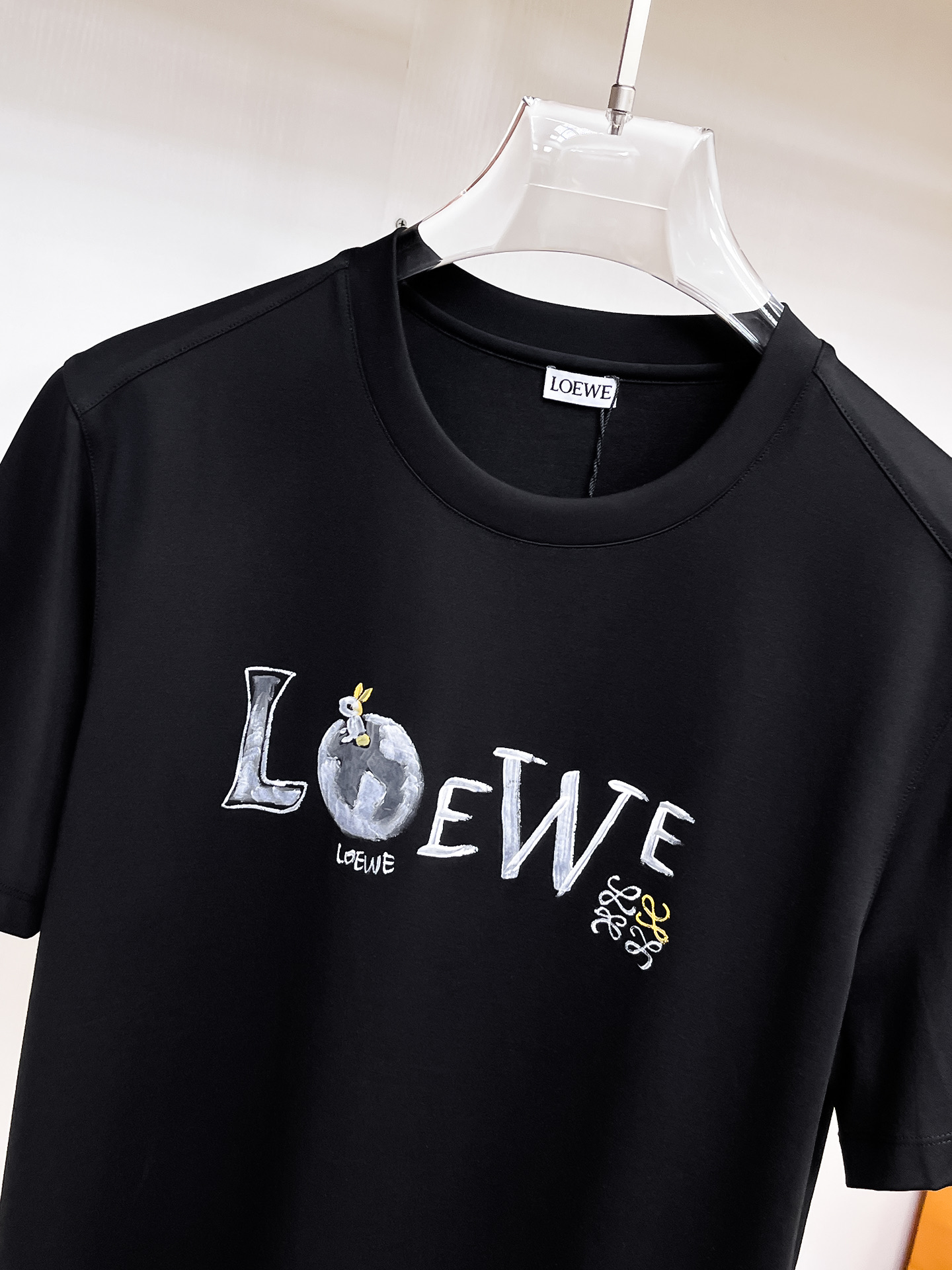 罗意威 系列 VIP高级定制 2025新款短袖 百搭款式 任何人都可以轻松驾驭 面料全订制工艺 高定一等