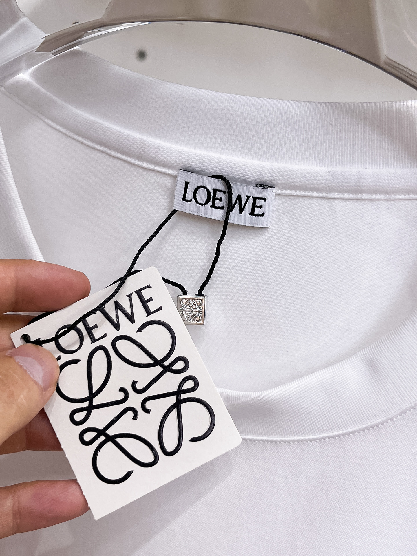 罗意威 系列 VIP高级定制 2025新款短袖 百搭款式 任何人都可以轻松驾驭 面料全订制工艺 高定一等