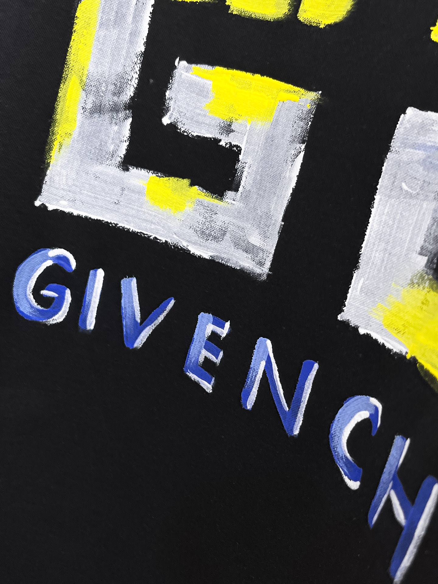 纪梵希 系列 VIP高级定制 2025新款短袖 百搭款式 任何人都可以轻松驾驭 面料全订制工艺 高定一等