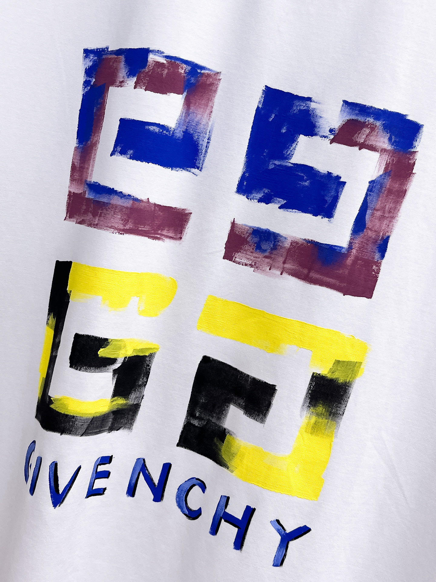 纪梵希 系列 VIP高级定制 2025新款短袖 百搭款式 任何人都可以轻松驾驭 面料全订制工艺 高定一等