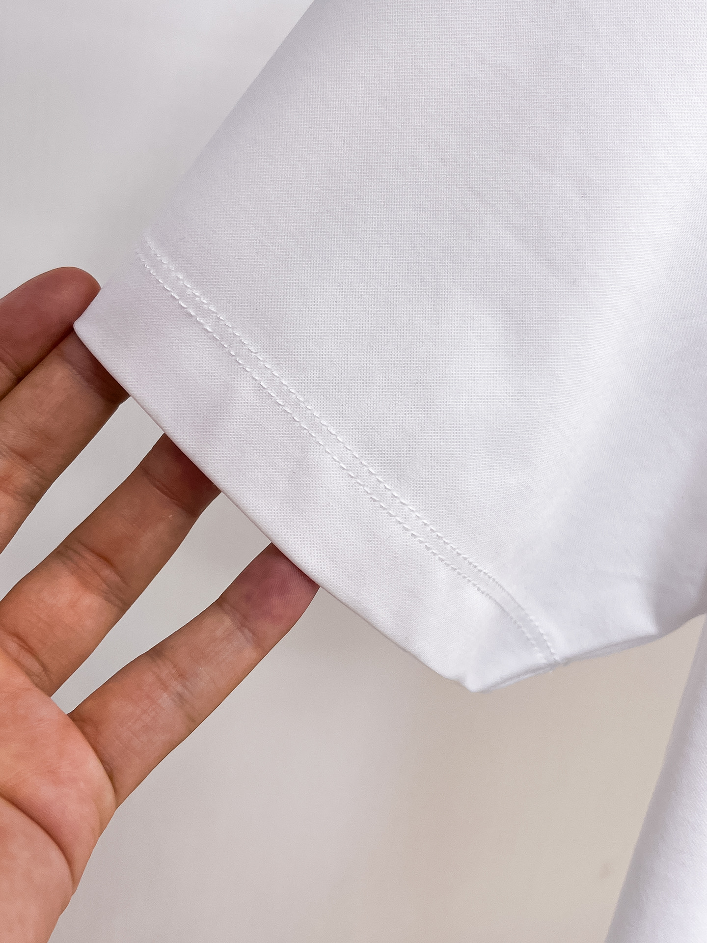 1v 路易威登 系列 VIP高级定制 2025新款短袖 百搭款式 任何人都可以轻松驾驭 面料全订制工艺 