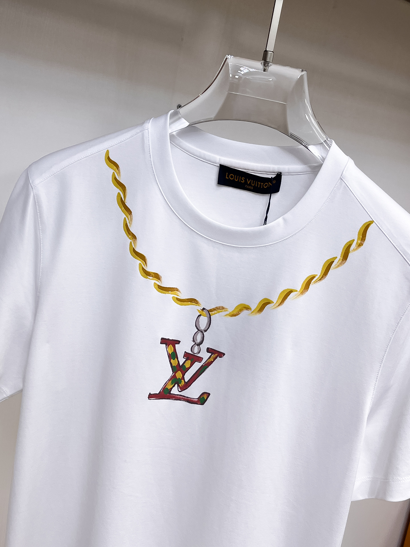 1v 路易威登 系列 VIP高级定制 2025新款短袖 百搭款式 任何人都可以轻松驾驭 面料全订制工艺 