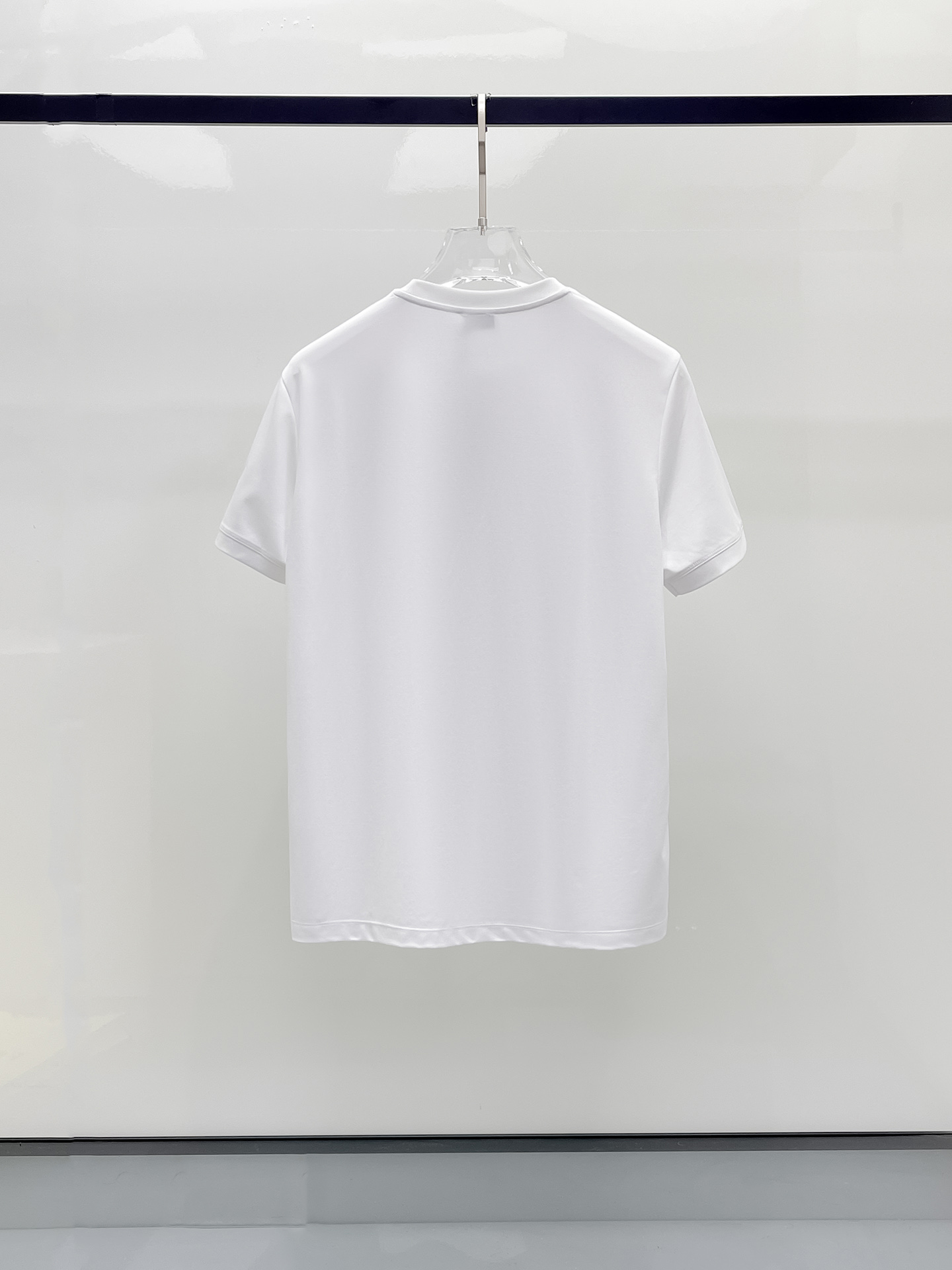  罗意威 2025春夏新款首发专柜最新款圆领短袖 高端订制 设计前卫时尚！品牌logo重工艺设计 高端定