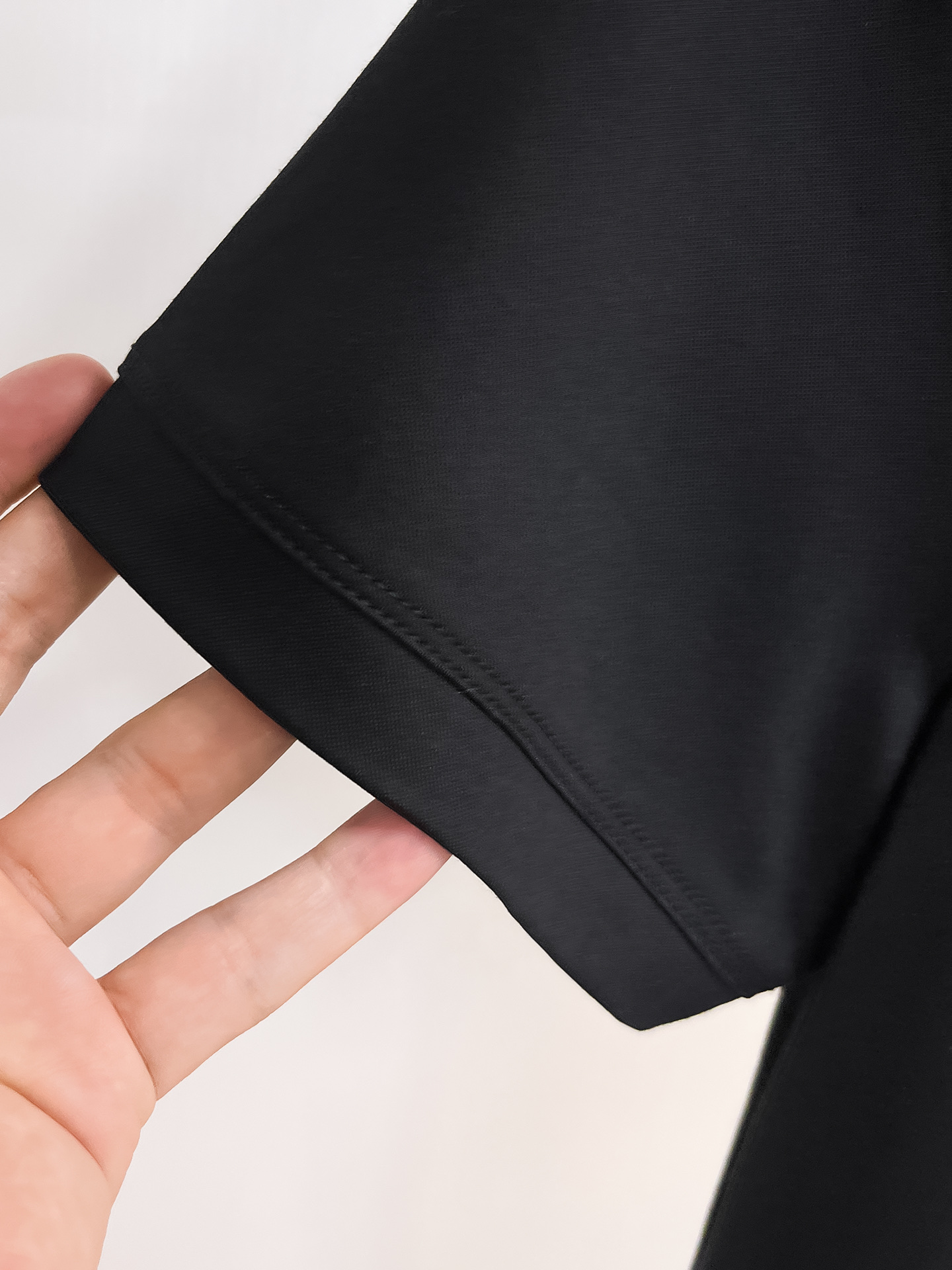 巴宝莉 系列 VIP高级定制 2025新款短袖 百搭款式 任何人都可以轻松驾驭 面料全订制工艺 高定一等