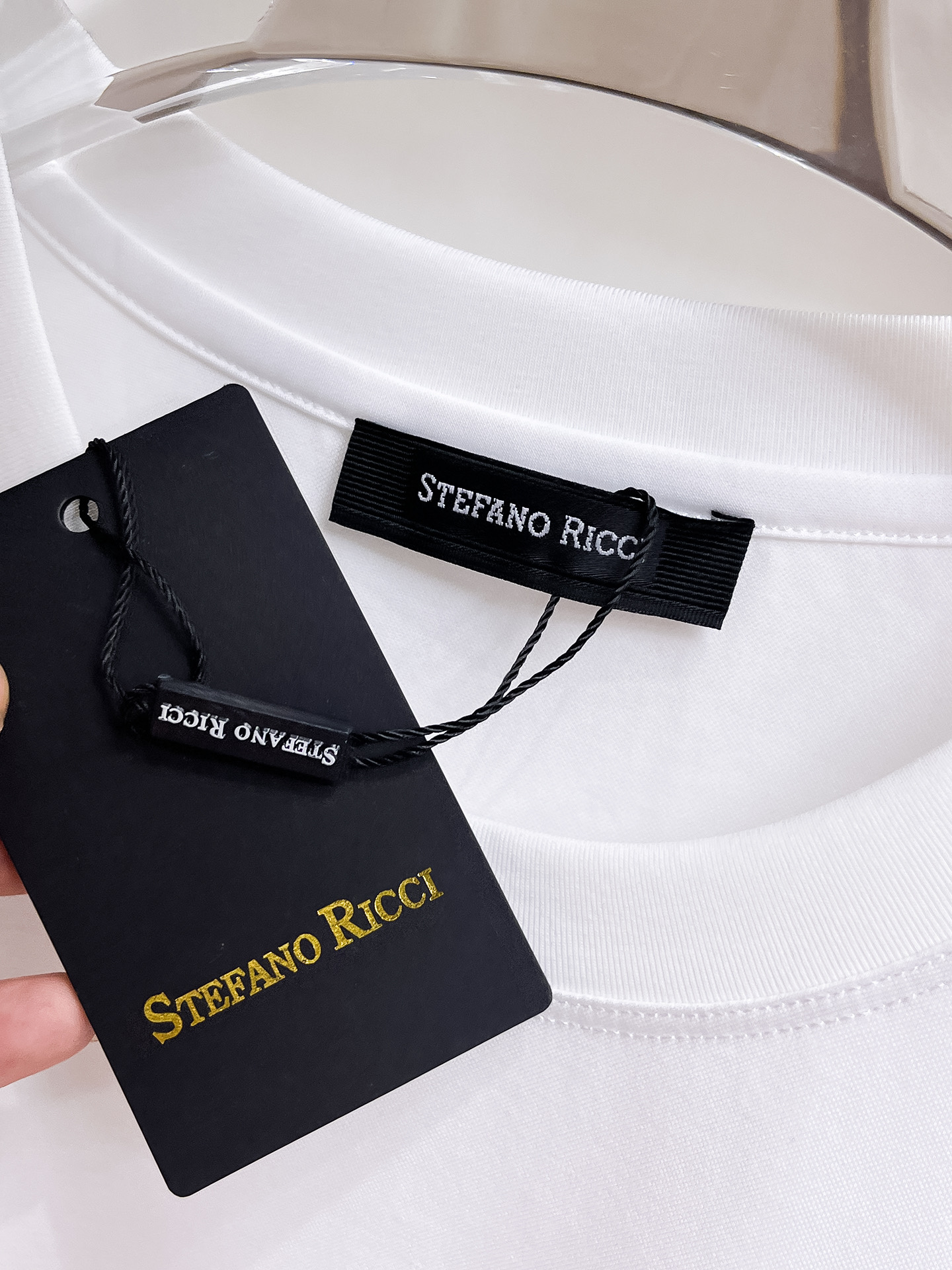 斯蒂芬 系列 VIP高级定制 2025新款短袖 百搭款式 任何人都可以轻松驾驭 面料全订制工艺 高定一等