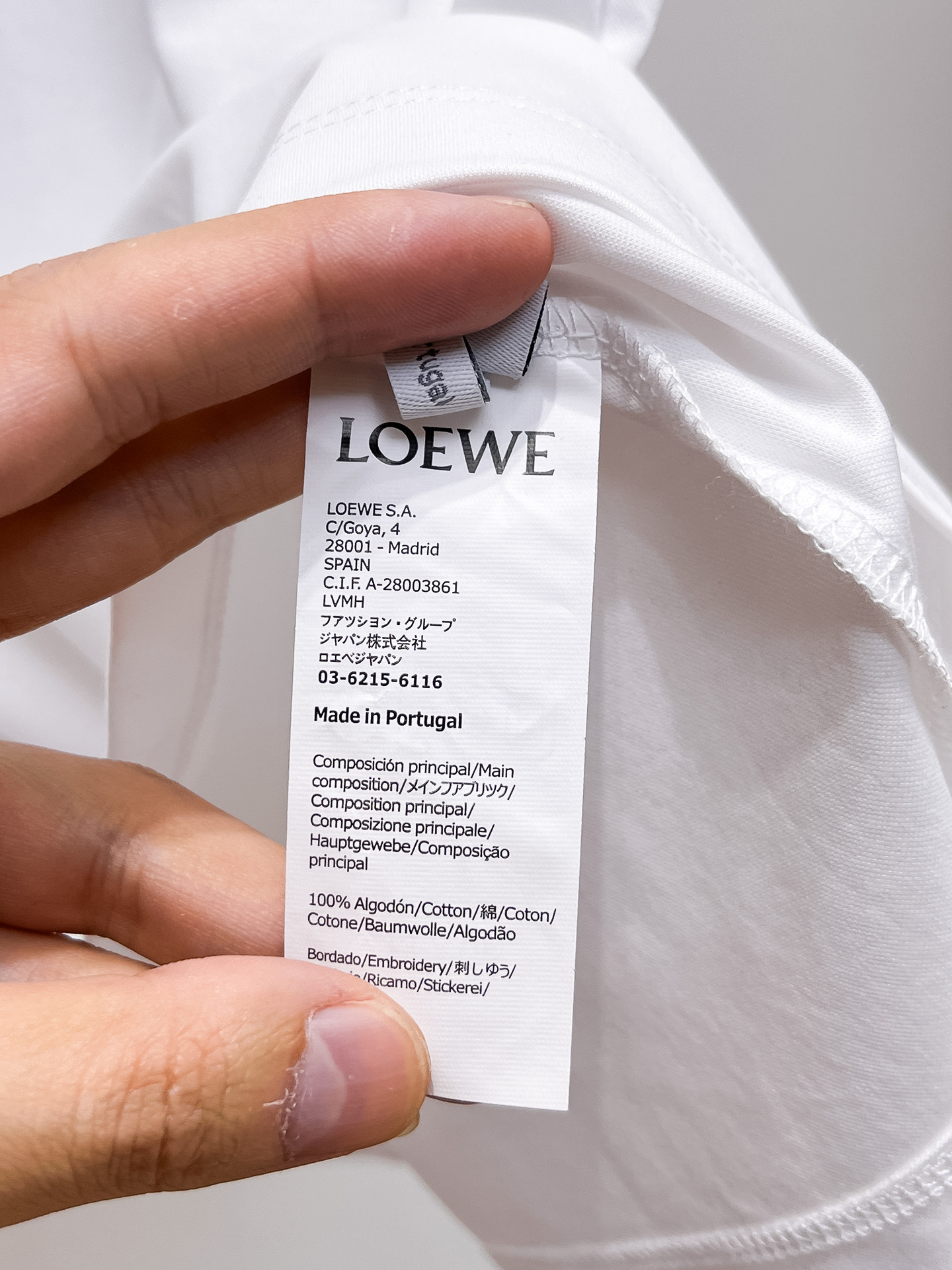 罗意威 系列 VIP高级定制 2025新款短袖 百搭款式 任何人都可以轻松驾驭 面料全订制工艺 高定一等