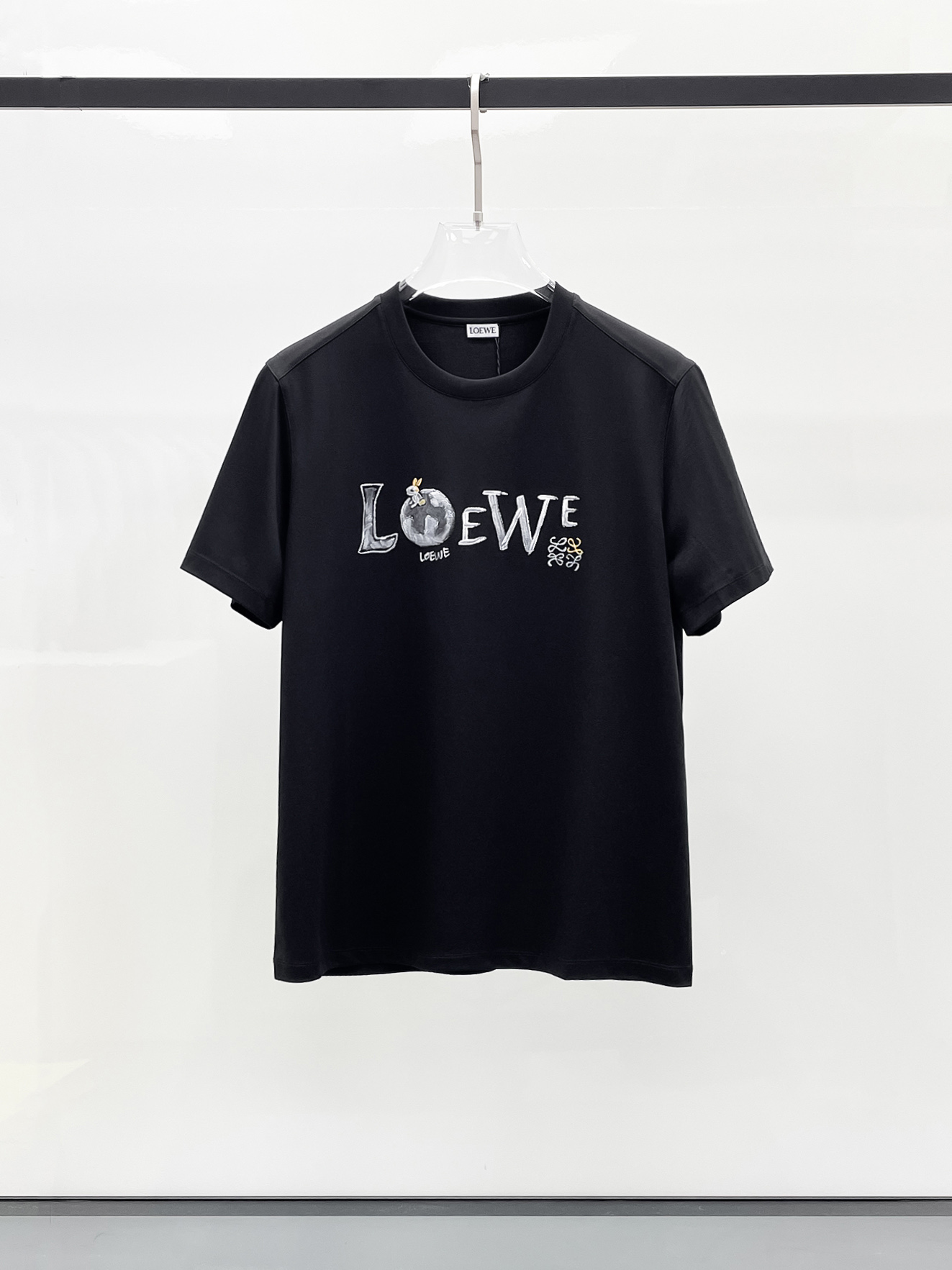  罗意威 2025春夏新款首发专柜最新款圆领短袖 高端订制 设计前卫时尚！品牌logo重工艺设计 高端定