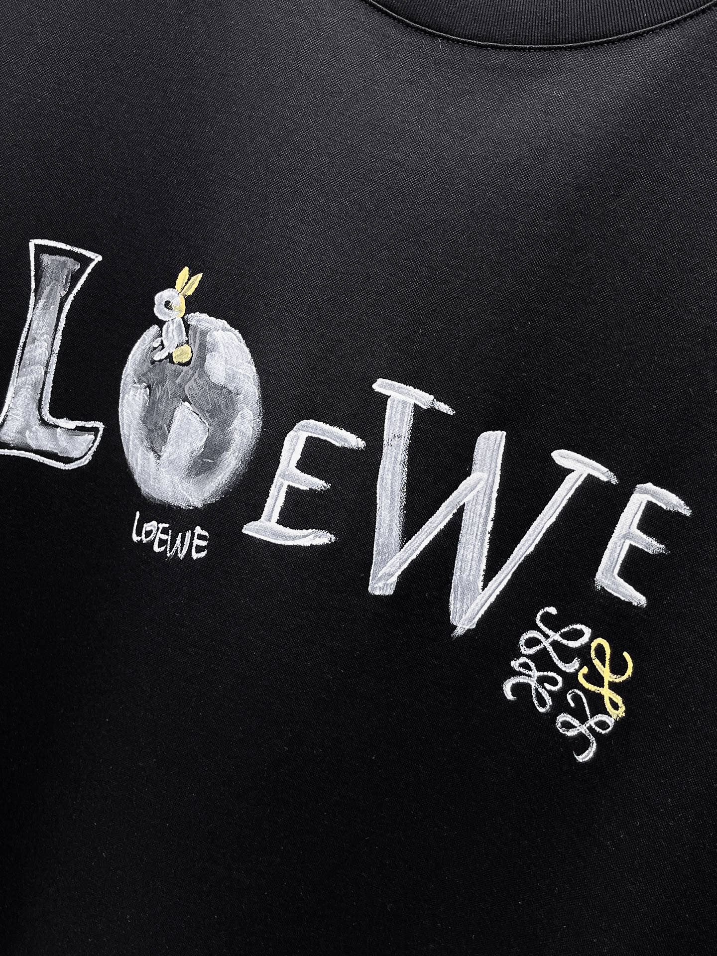  罗意威 2025春夏新款首发专柜最新款圆领短袖 高端订制 设计前卫时尚！品牌logo重工艺设计 高端定