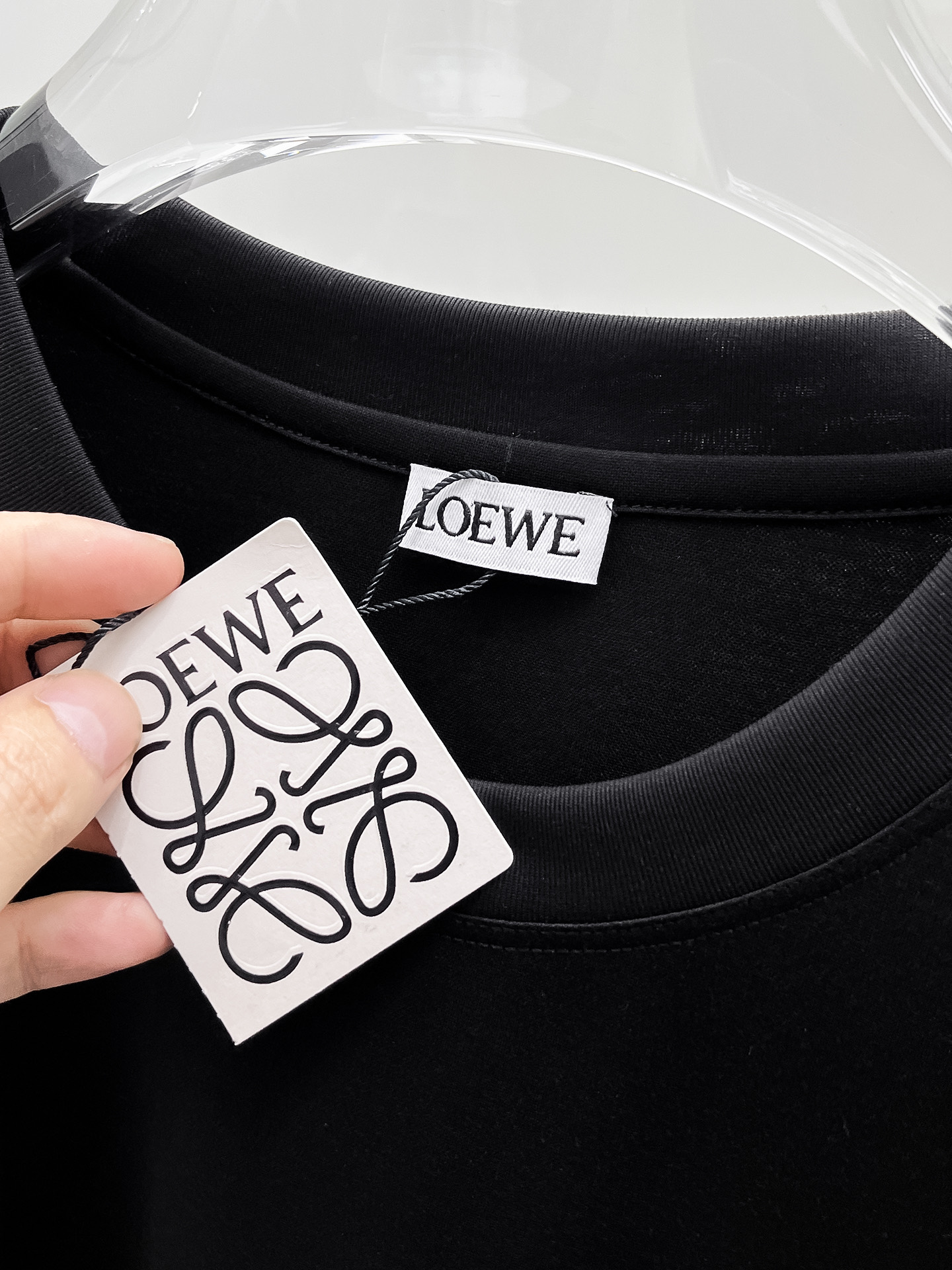  罗意威 2025春夏新款首发专柜最新款圆领短袖 高端订制 设计前卫时尚！品牌logo重工艺设计 高端定