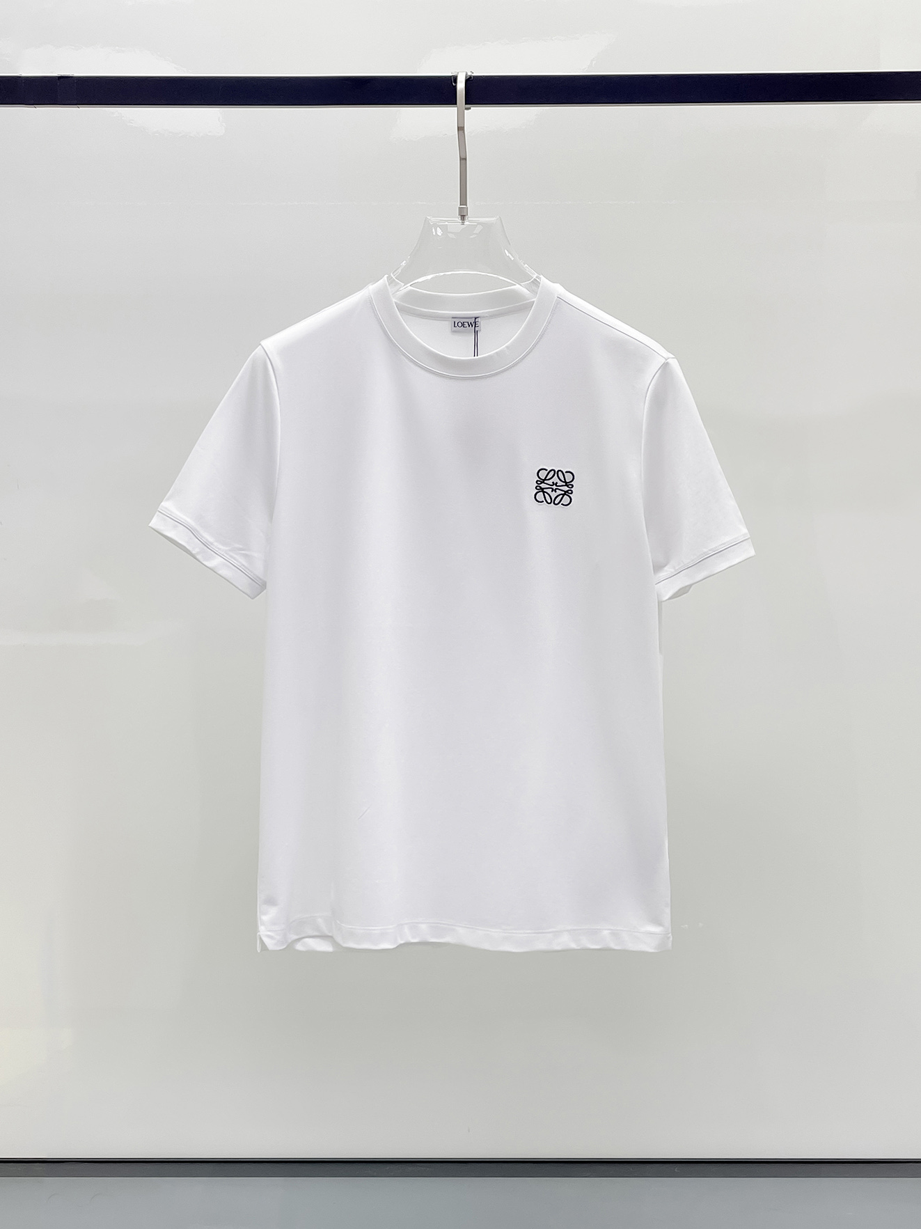  罗意威 2025春夏新款首发专柜最新款圆领短袖 高端订制 设计前卫时尚！品牌logo重工艺设计 高端定