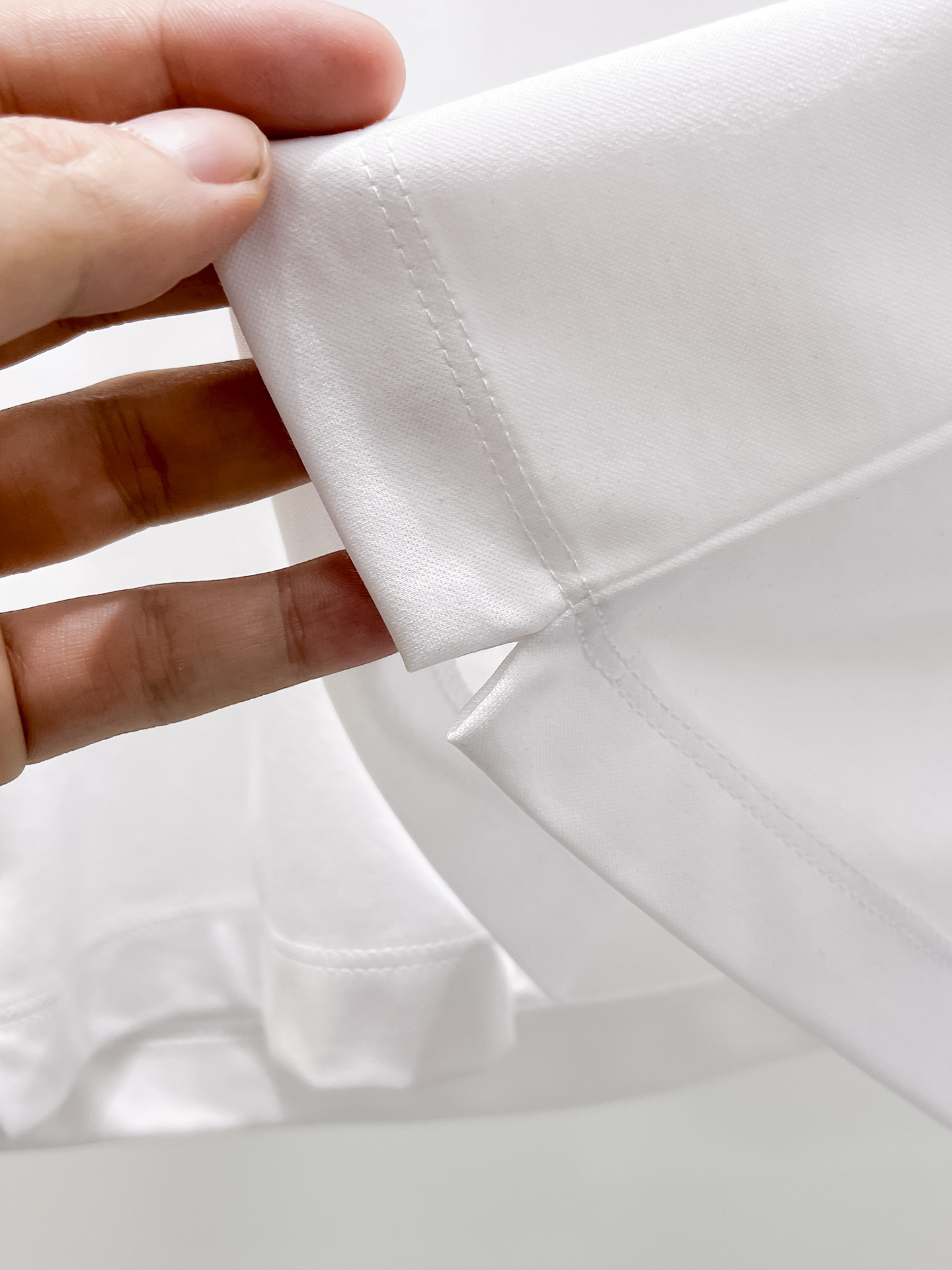  罗意威 2025春夏新款首发专柜最新款圆领短袖 高端订制 设计前卫时尚！品牌logo重工艺设计 高端定