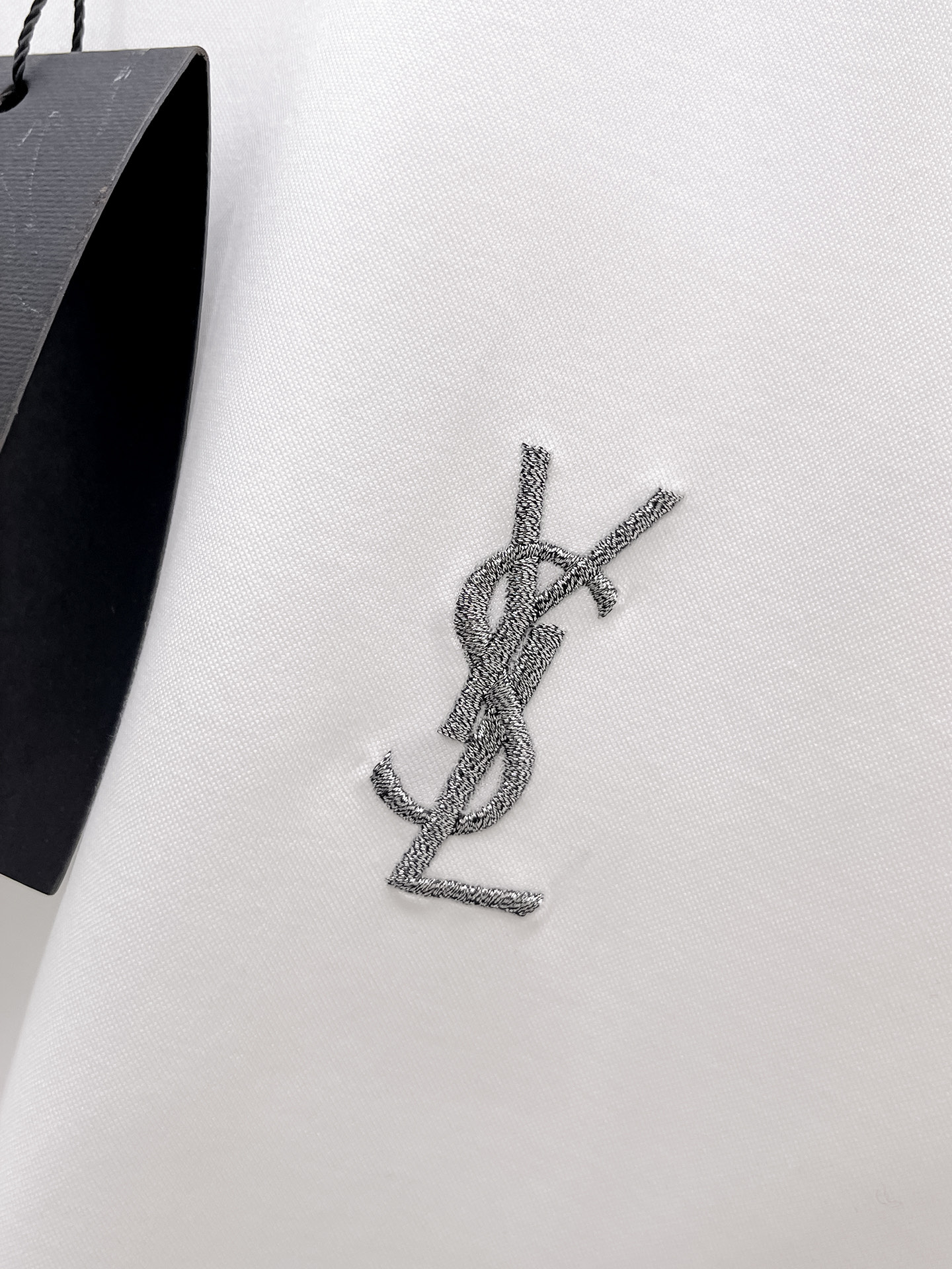  罗意威 2025春夏新款首发专柜最新款圆领短袖 高端订制 设计前卫时尚！品牌logo重工艺设计 高端定