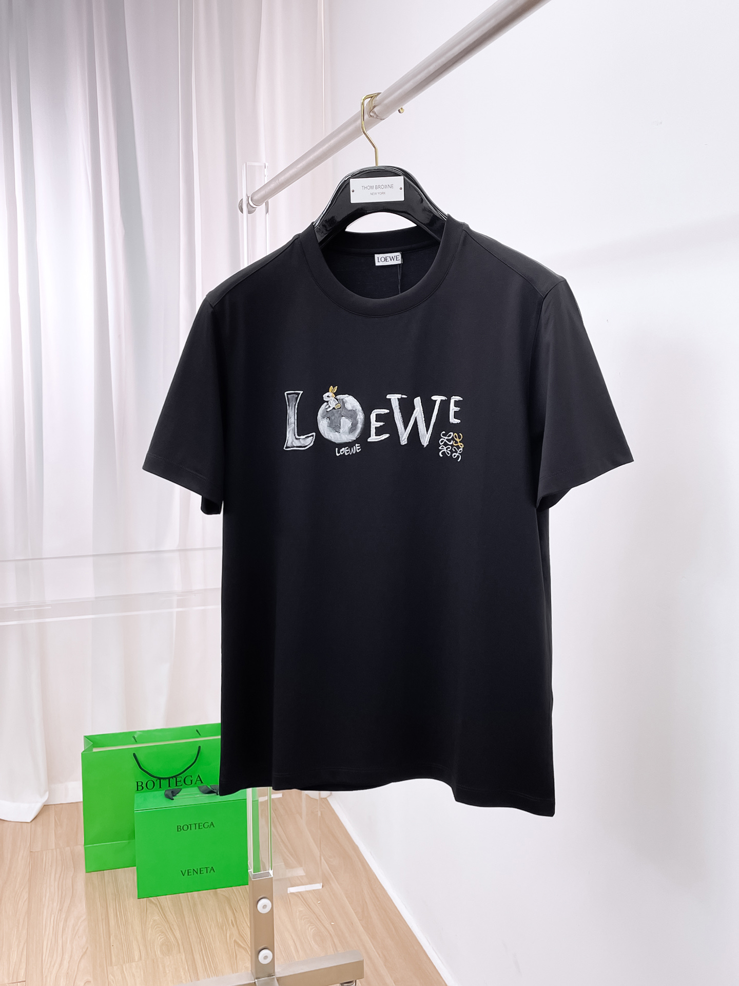  罗意威 2025春夏新款首发专柜最新款圆领短袖 高端订制 设计前卫时尚！品牌logo重工艺设计 高端定