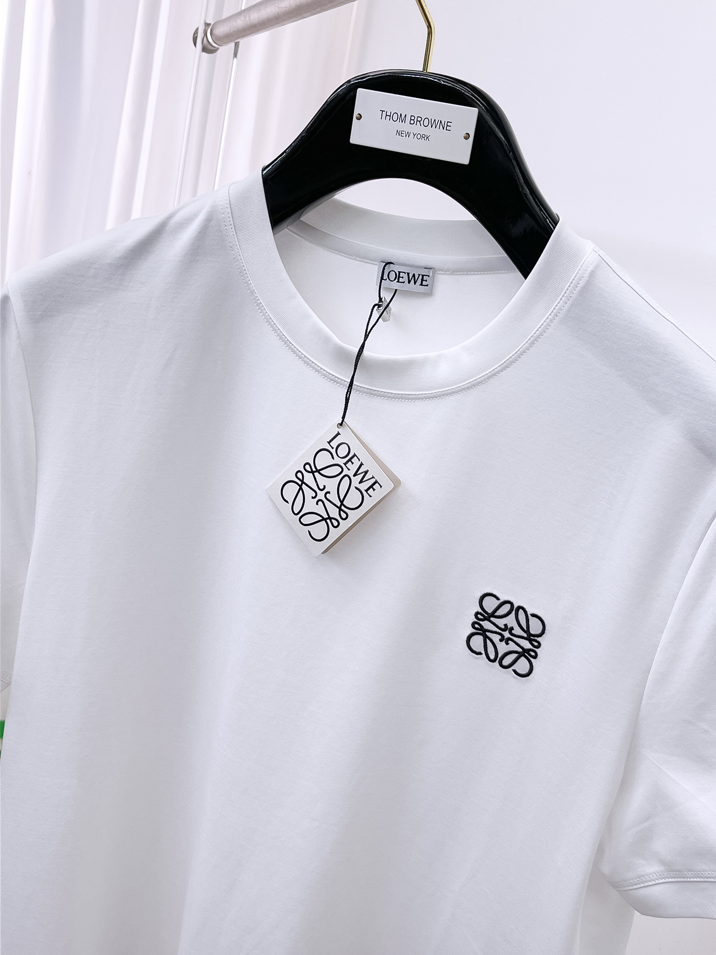  罗意威 2025春夏新款首发专柜最新款圆领短袖 高端订制 设计前卫时尚！品牌logo重工艺设计 高端定