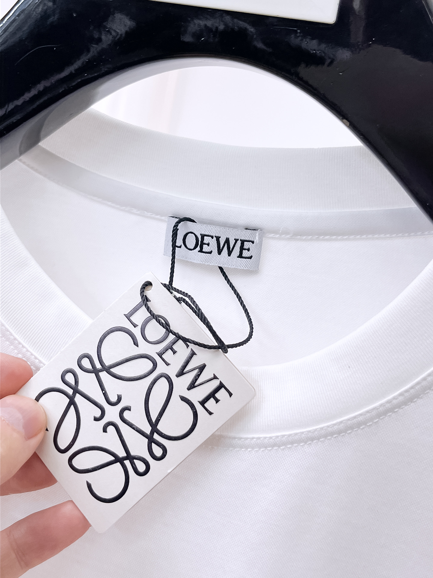  罗意威 2025春夏新款首发专柜最新款圆领短袖 高端订制 设计前卫时尚！品牌logo重工艺设计 高端定