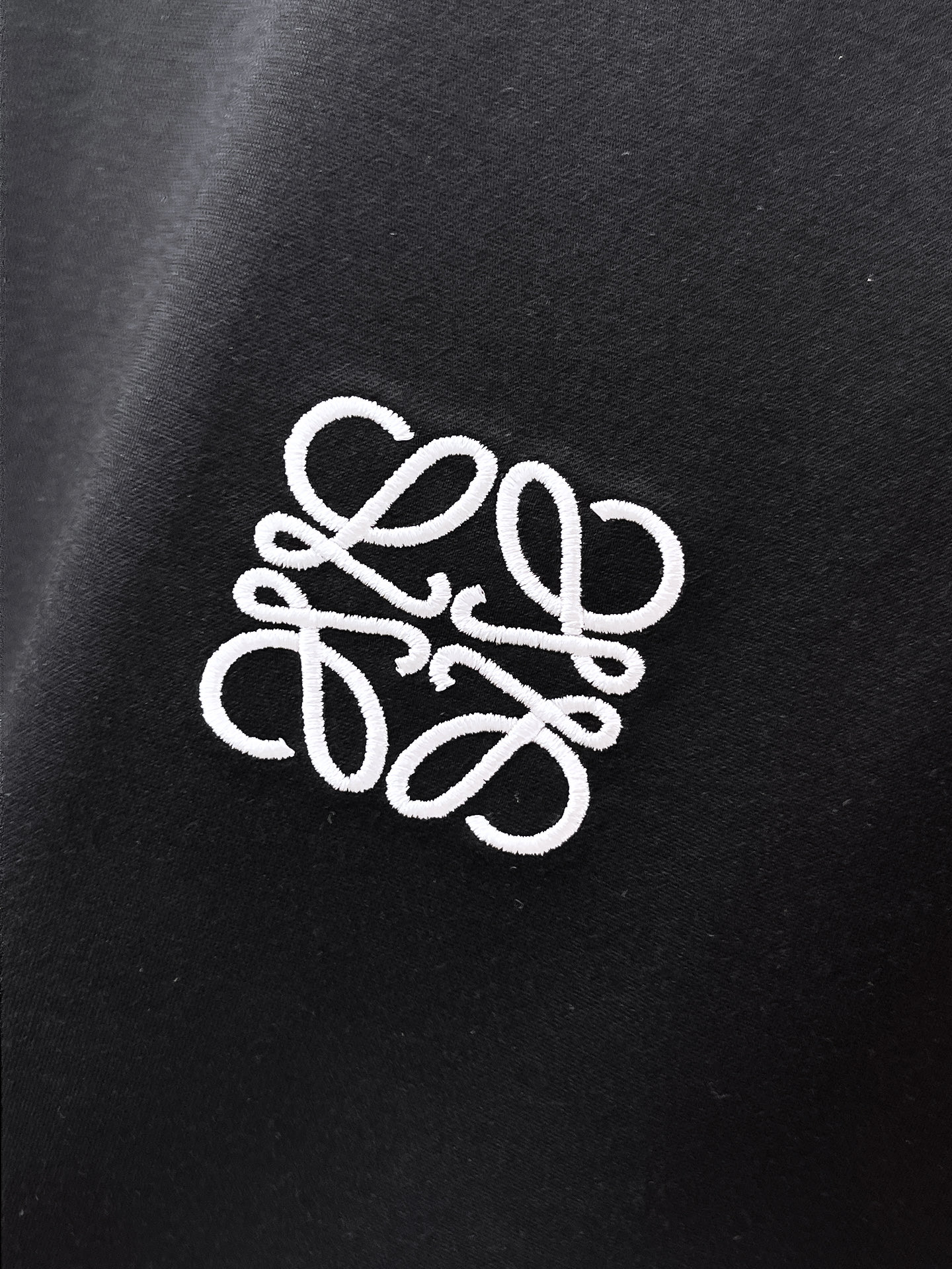  罗意威 2025春夏新款首发专柜最新款圆领短袖 高端订制 设计前卫时尚！品牌logo重工艺设计 高端定