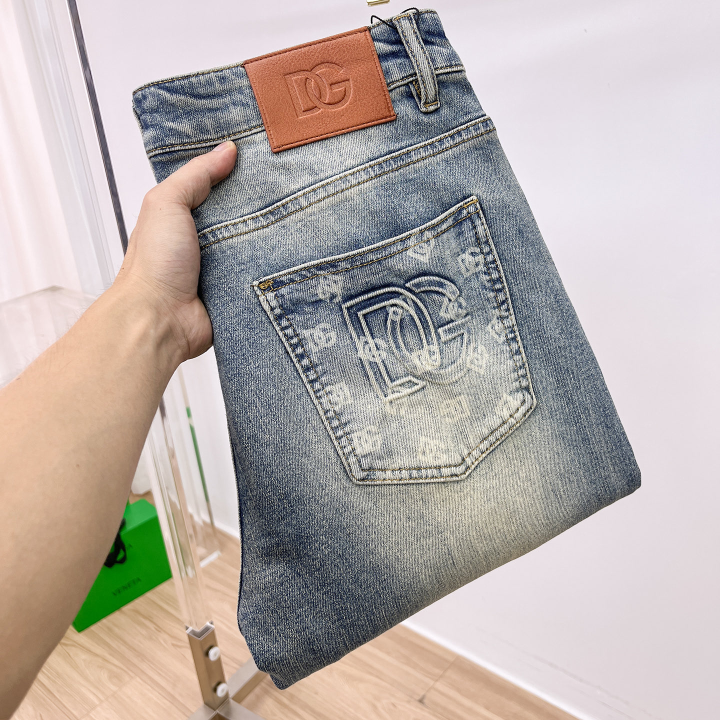 DG 25ss秋冬 新款 男士小直筒原单 牛仔裤 秋冬新款超柔软，弹力面料，复杂的手工艺叠加，任何一个洗