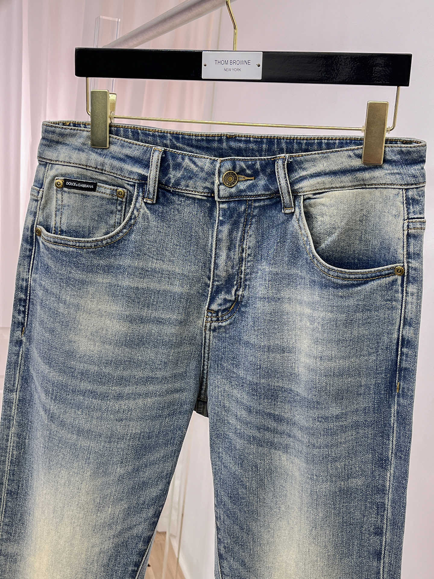 DG 25ss秋冬 新款 男士小直筒原单 牛仔裤 秋冬新款超柔软，弹力面料，复杂的手工艺叠加，任何一个洗