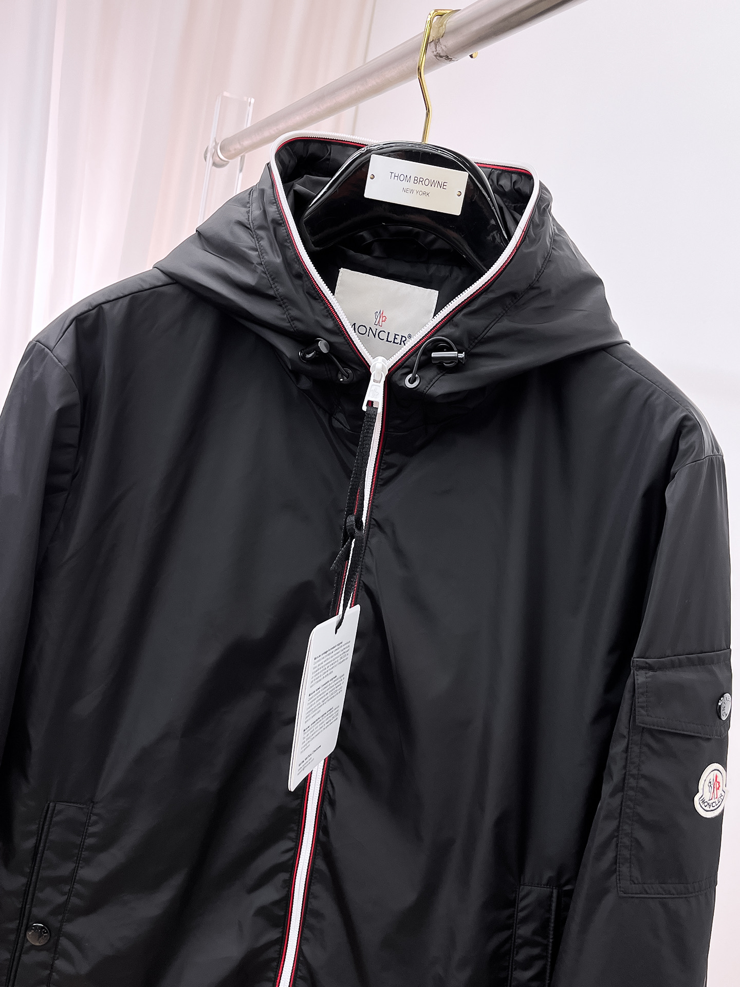 蒙口 2025早秋男士高端时装款连帽户外夹克外套，官方专柜主推展示，香港洋行渠道，户外必选单品，独家出售