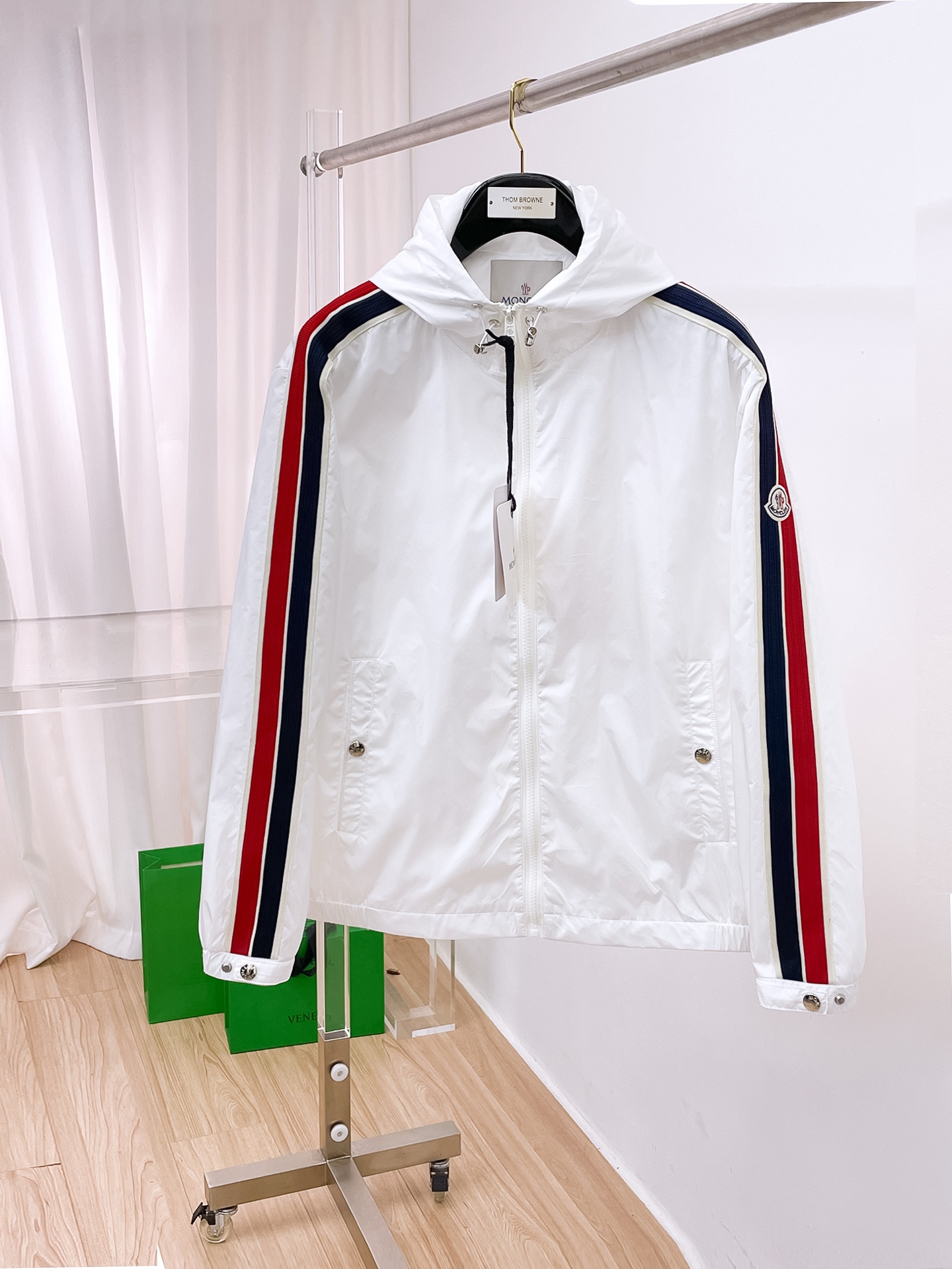 蒙口 2025早秋男士高端时装款连帽户外夹克外套，官方专柜主推展示，香港洋行渠道，户外必选单品，独家出售