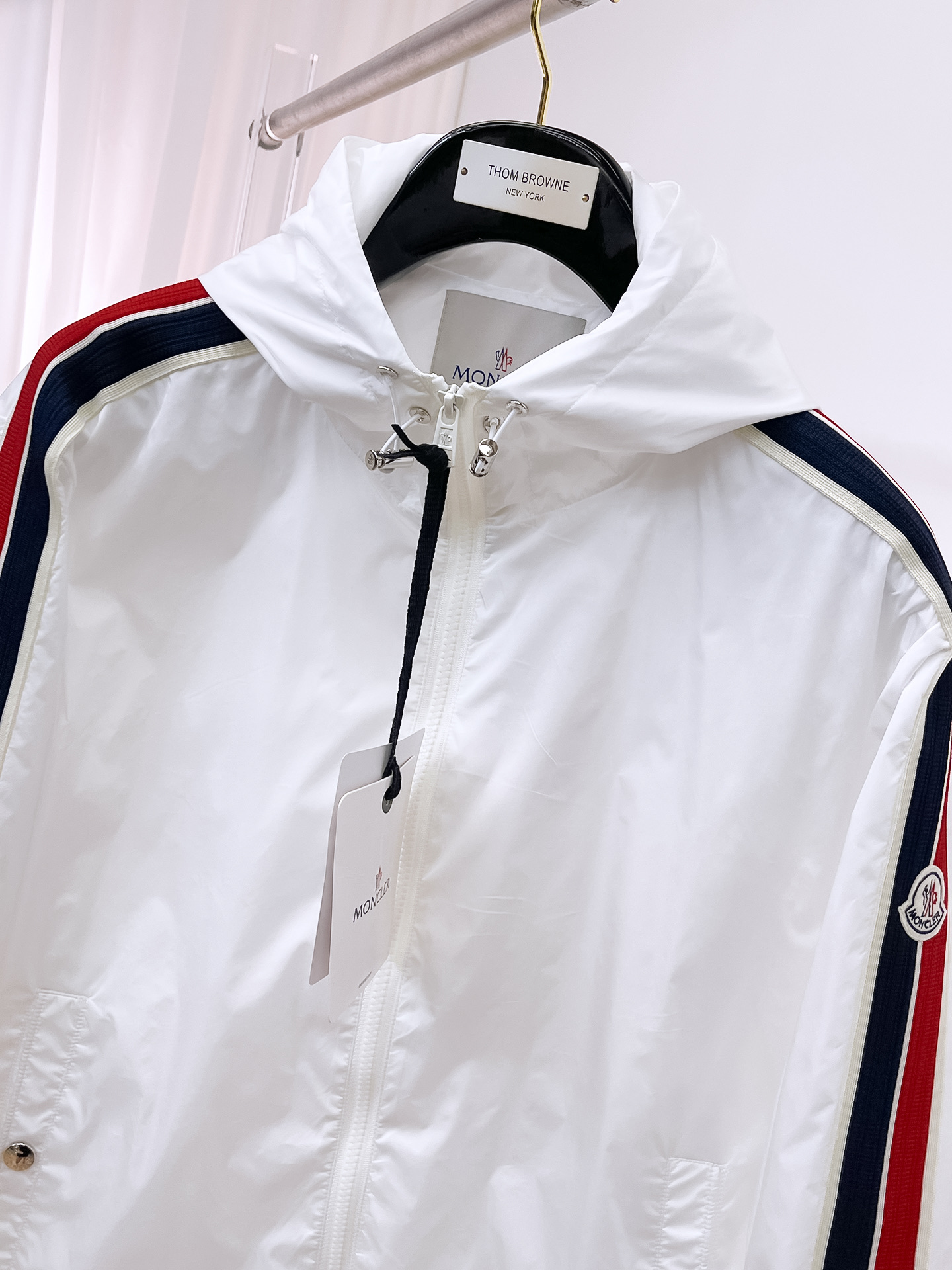 蒙口 2025早秋男士高端时装款连帽户外夹克外套，官方专柜主推展示，香港洋行渠道，户外必选单品，独家出售