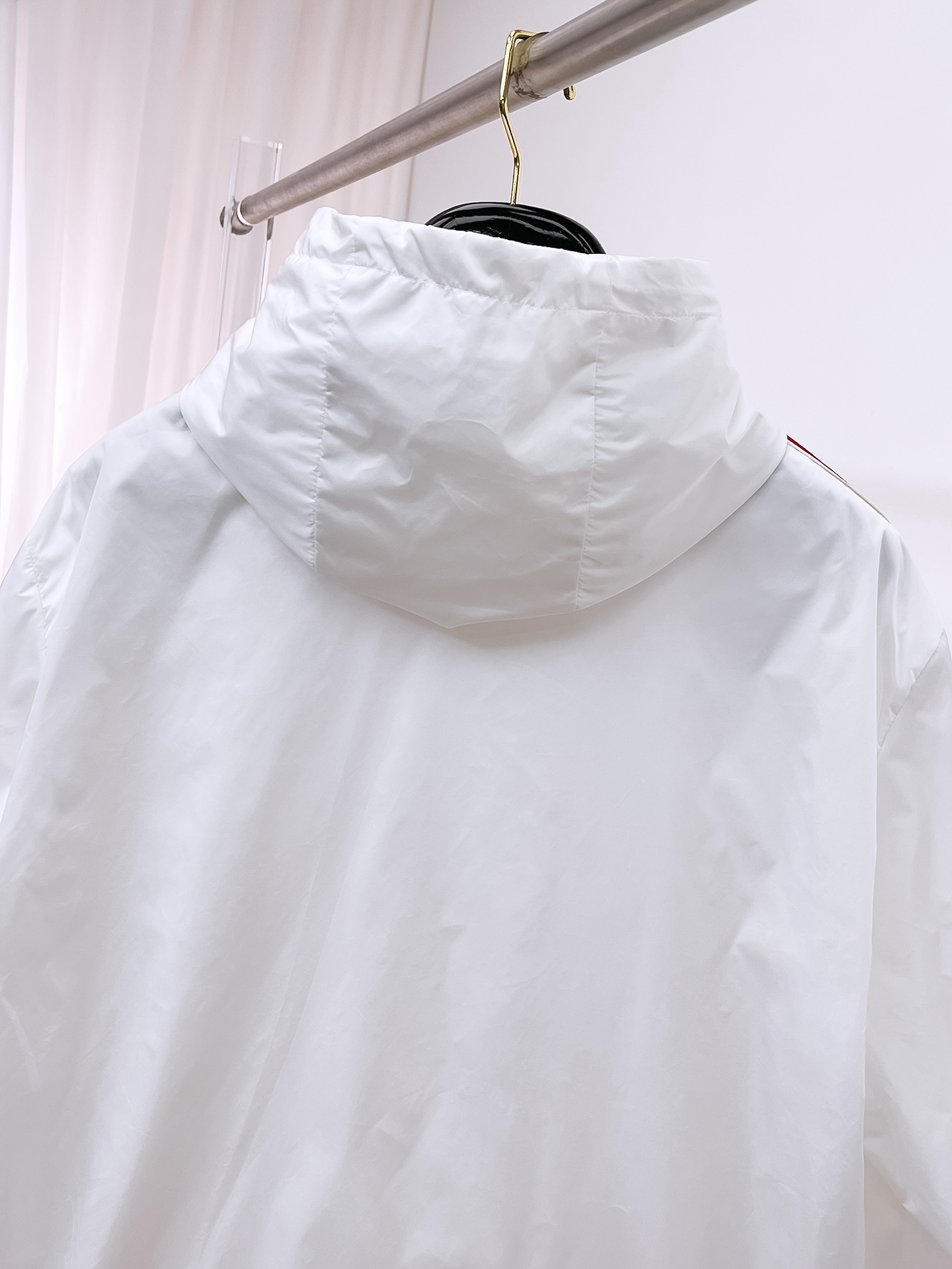 蒙口 2025早秋男士高端时装款连帽户外夹克外套，官方专柜主推展示，香港洋行渠道，户外必选单品，独家出售