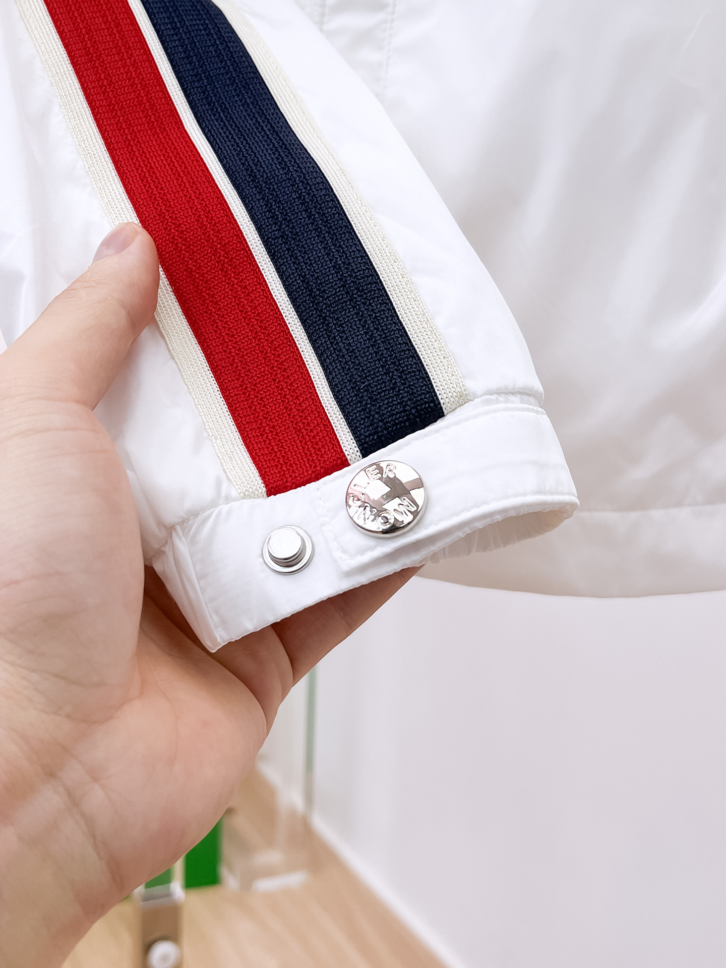 蒙口 2025早秋男士高端时装款连帽户外夹克外套，官方专柜主推展示，香港洋行渠道，户外必选单品，独家出售