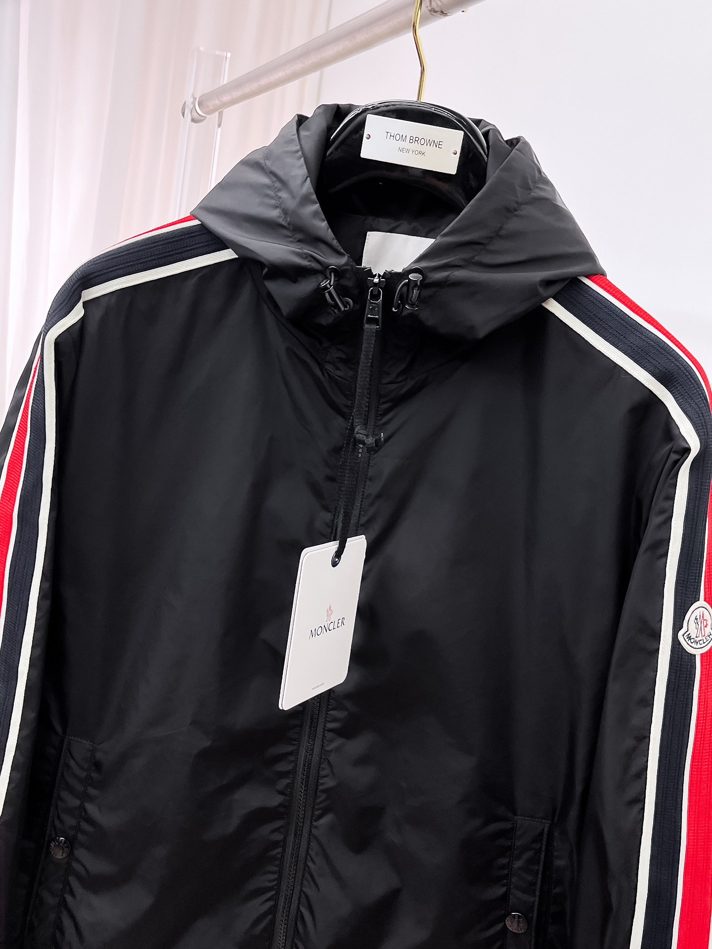 蒙口 2025早秋男士高端时装款连帽户外夹克外套，官方专柜主推展示，香港洋行渠道，户外必选单品，独家出售