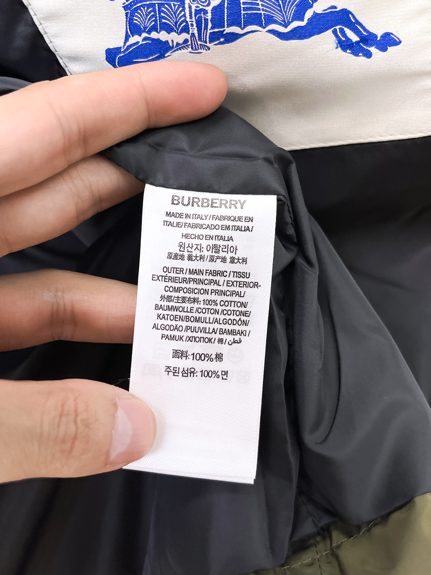 巴宝莉 2025早秋男士高端时装款连帽户外夹克外套，官方专柜主推展示，香港洋行渠道，户外必选单品，独家出