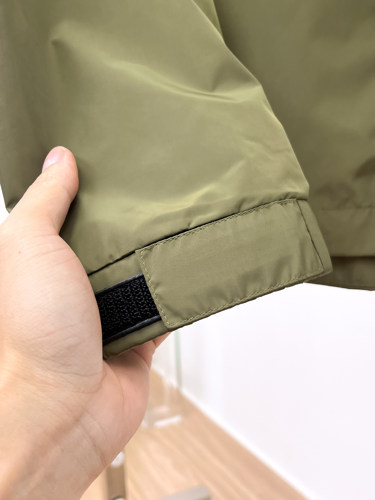 巴宝莉 2025早秋男士高端时装款连帽户外夹克外套，官方专柜主推展示，香港洋行渠道，户外必选单品，独家出