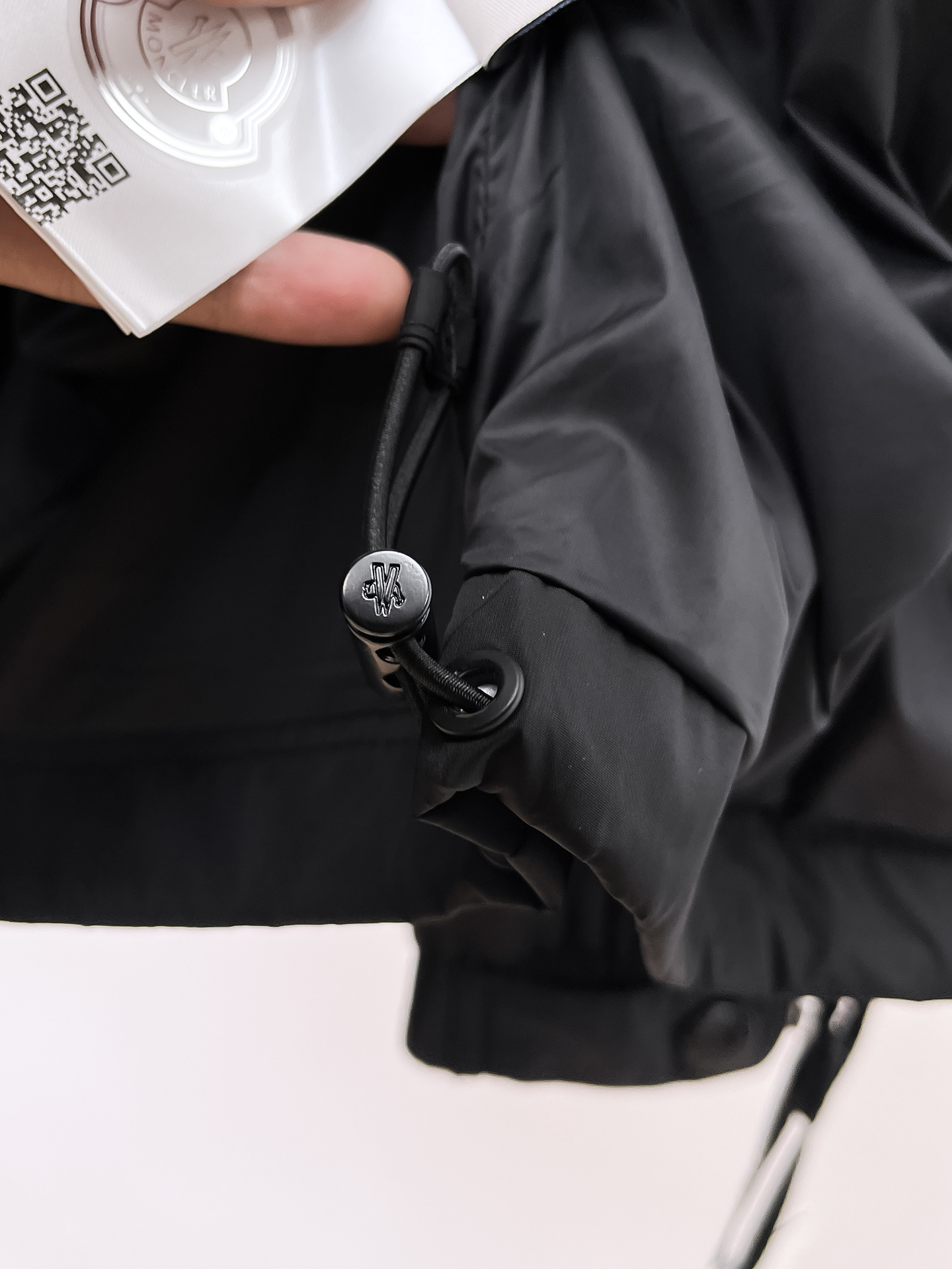 蒙口 2025早秋男士高端时装款连帽户外夹克外套，官方专柜主推展示，香港洋行渠道，户外必选单品，独家出售