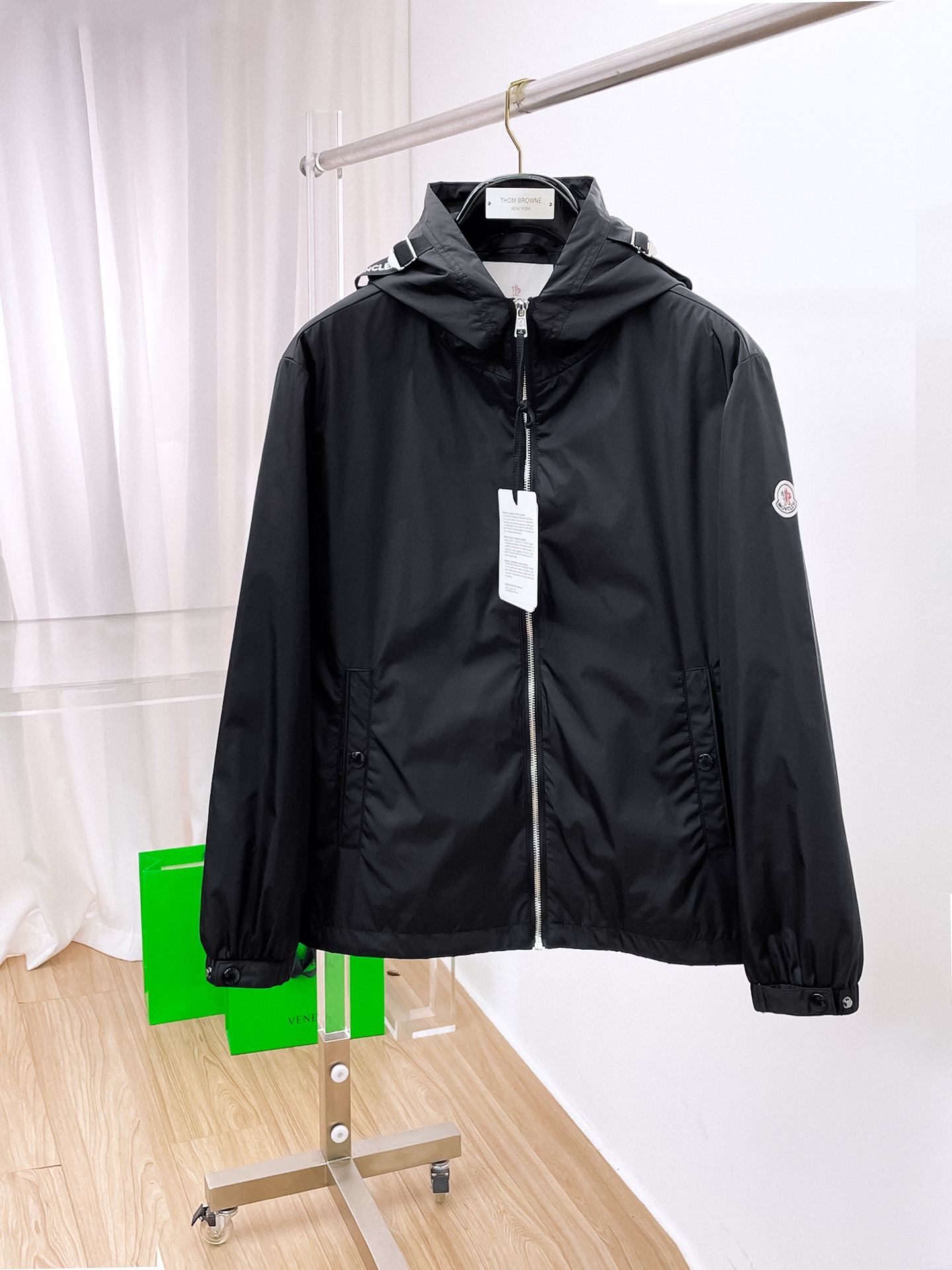 蒙口 2025早秋男士高端时装款连帽户外夹克外套，官方专柜主推展示，香港洋行渠道，户外必选单品，独家出售