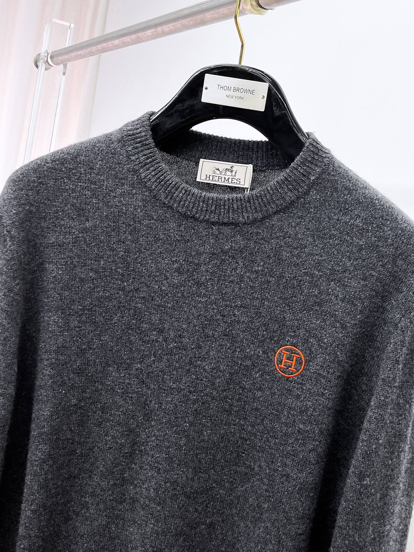 爱马仕 2025ss秋冬新品时尚休闲打底单穿圆领商务休闲基础高档精纺100%纯羊毛毛衣 舒适保暖！抗起球