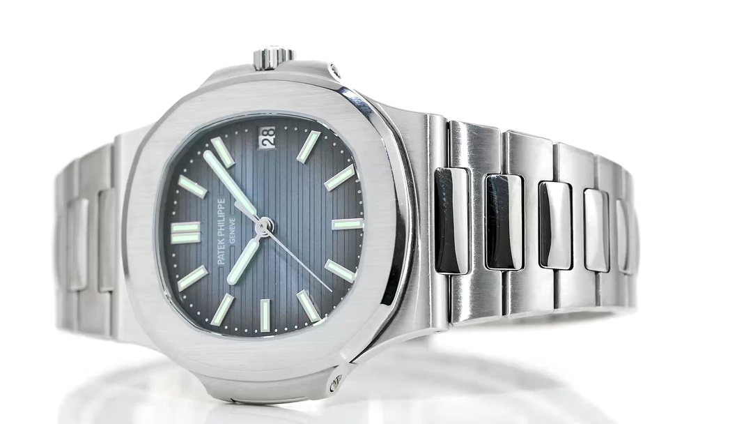 פטק פיליפ Patek Philippe Nautilus שעונים כחול לבן