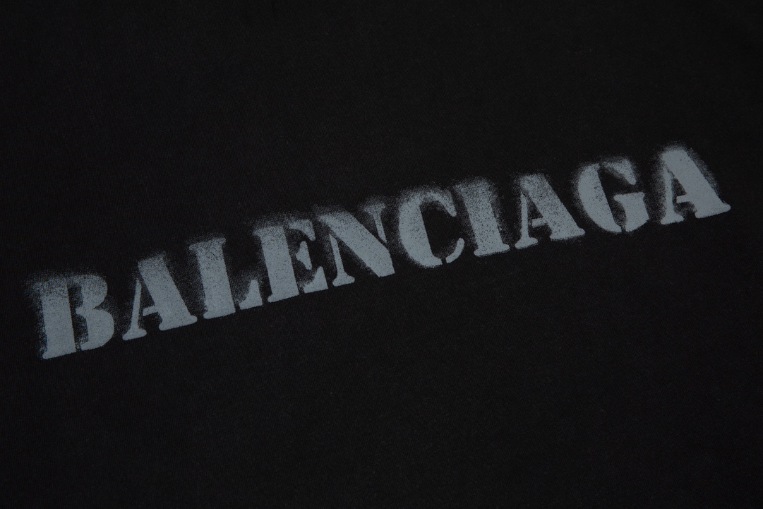 顶级） Balenciaga/巴黎世家 渐变模糊字母T恤