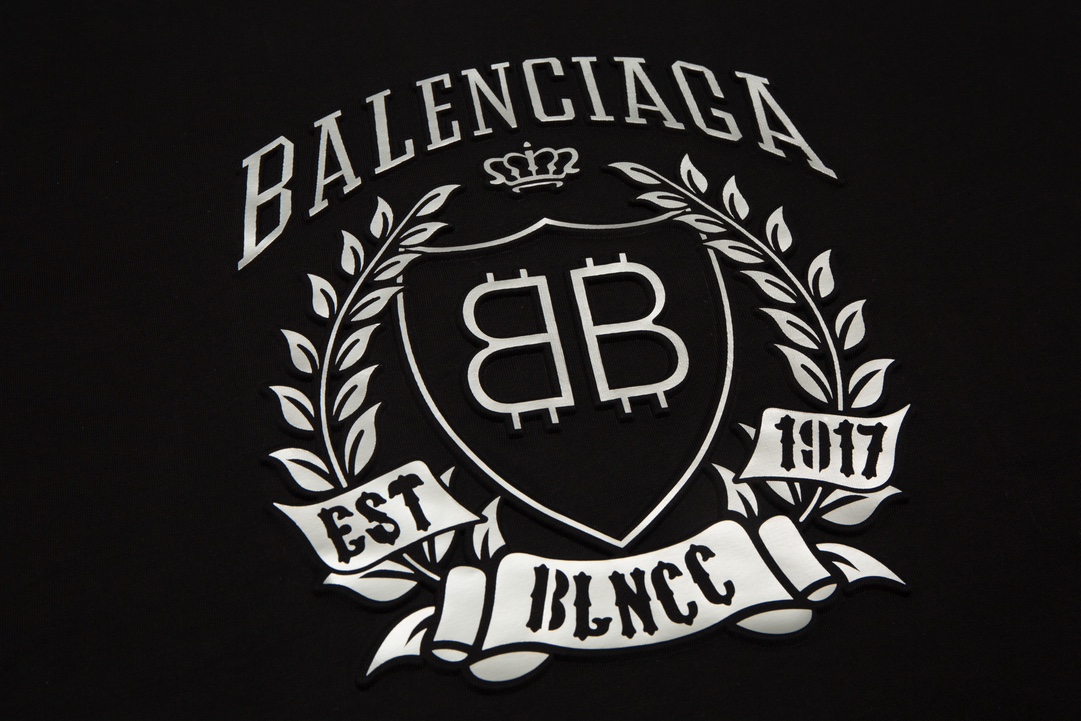 Balenciaga/巴黎世家 24ss 凹凸字母logo 短袖