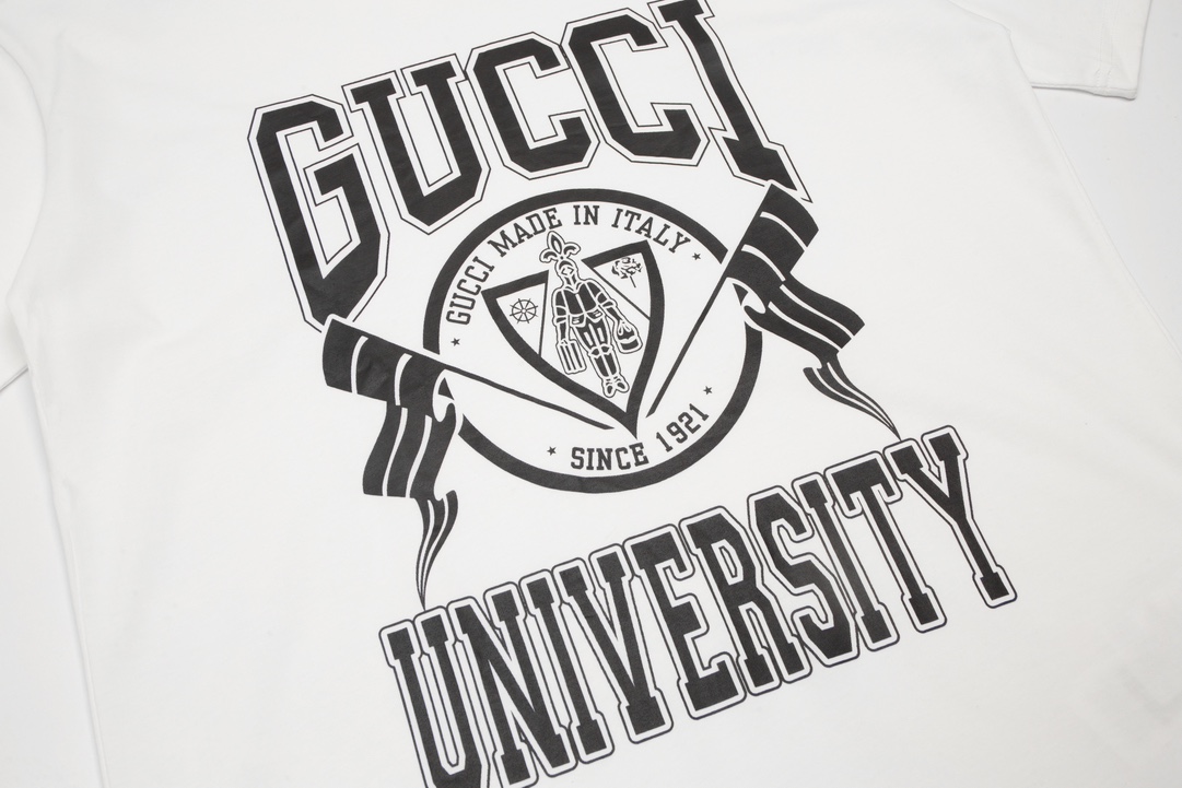 Gucci 古驰 24ss 校徽印花圆领 短袖