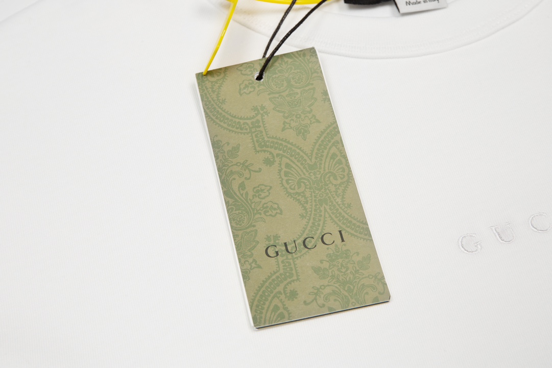 Gucci 古驰 24ss 胸前字母绣花短袖T恤