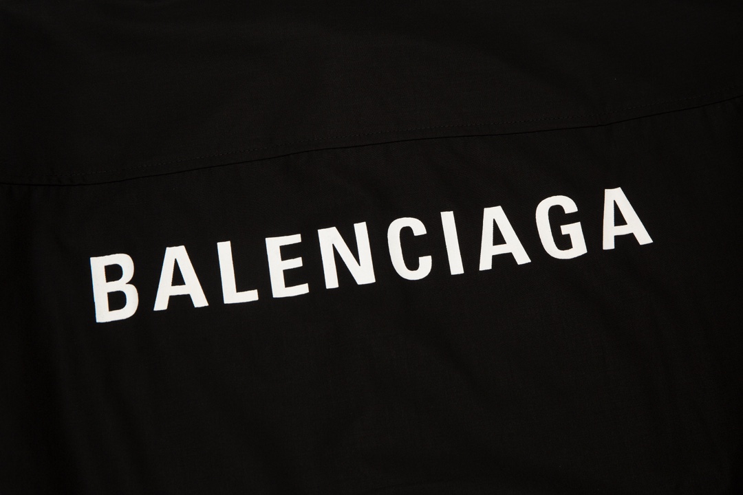 High-Quality Balenciaga Paris Family Handbags with Custom Letter Buttons and Memory-Proof Fabric - 图片 6