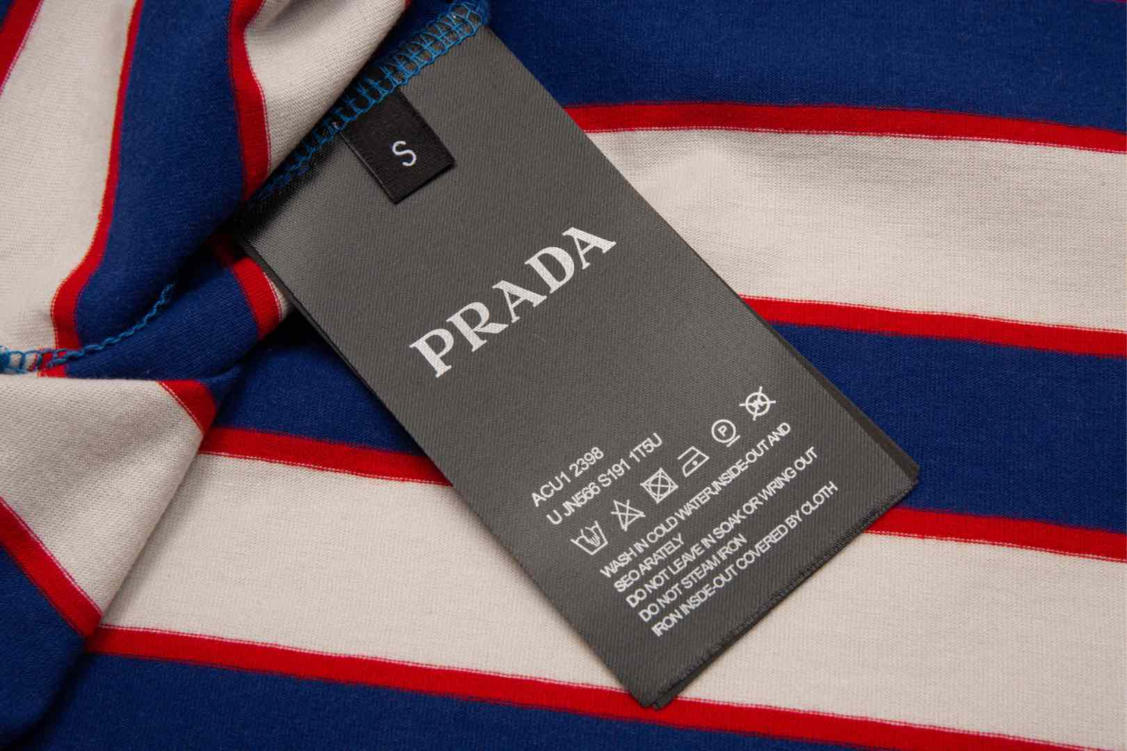 Prada 普拉达 最新系列 条纹刺绣字母短袖T恤