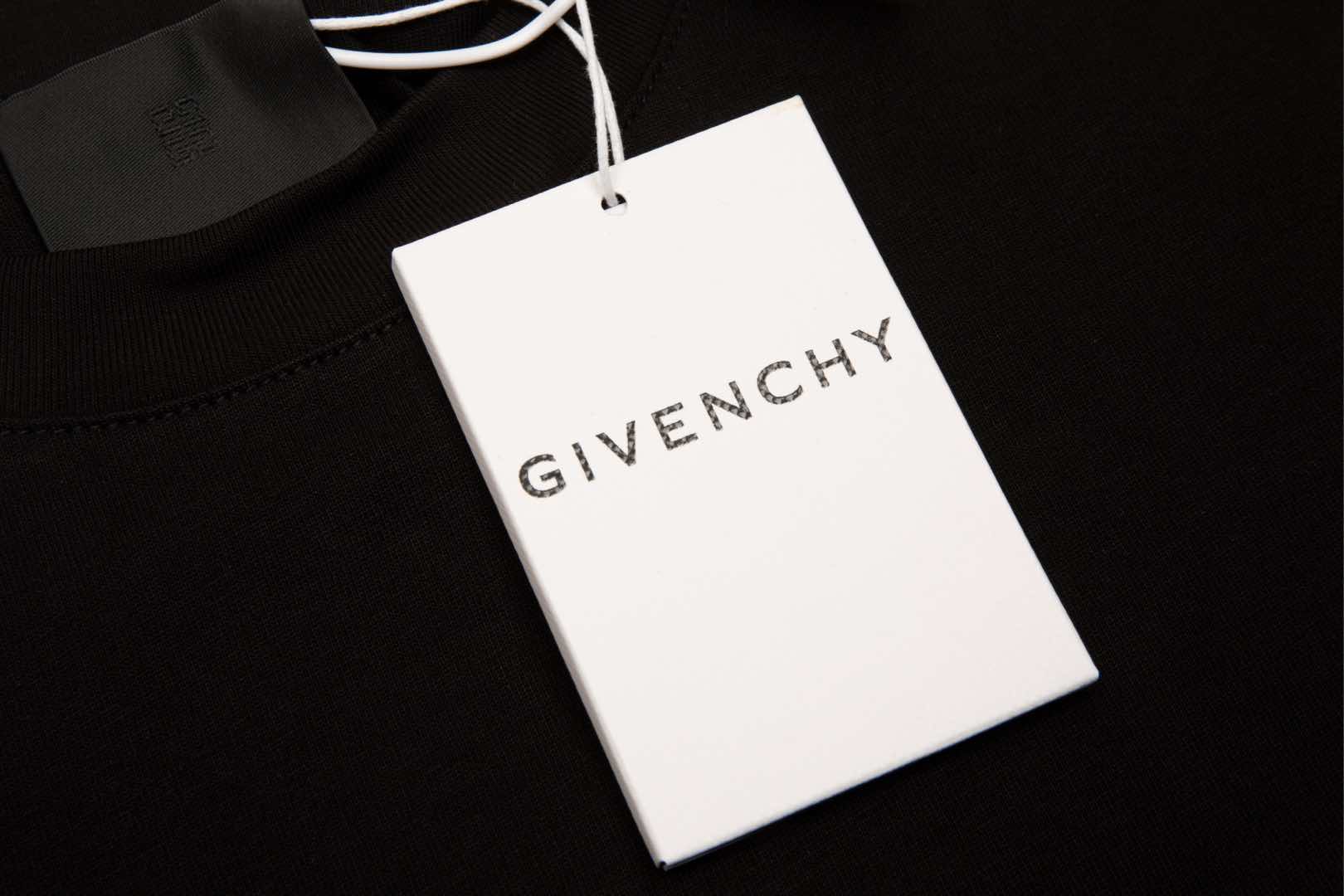 Givenchy 纪梵希 微标复古图案圆领短袖T恤