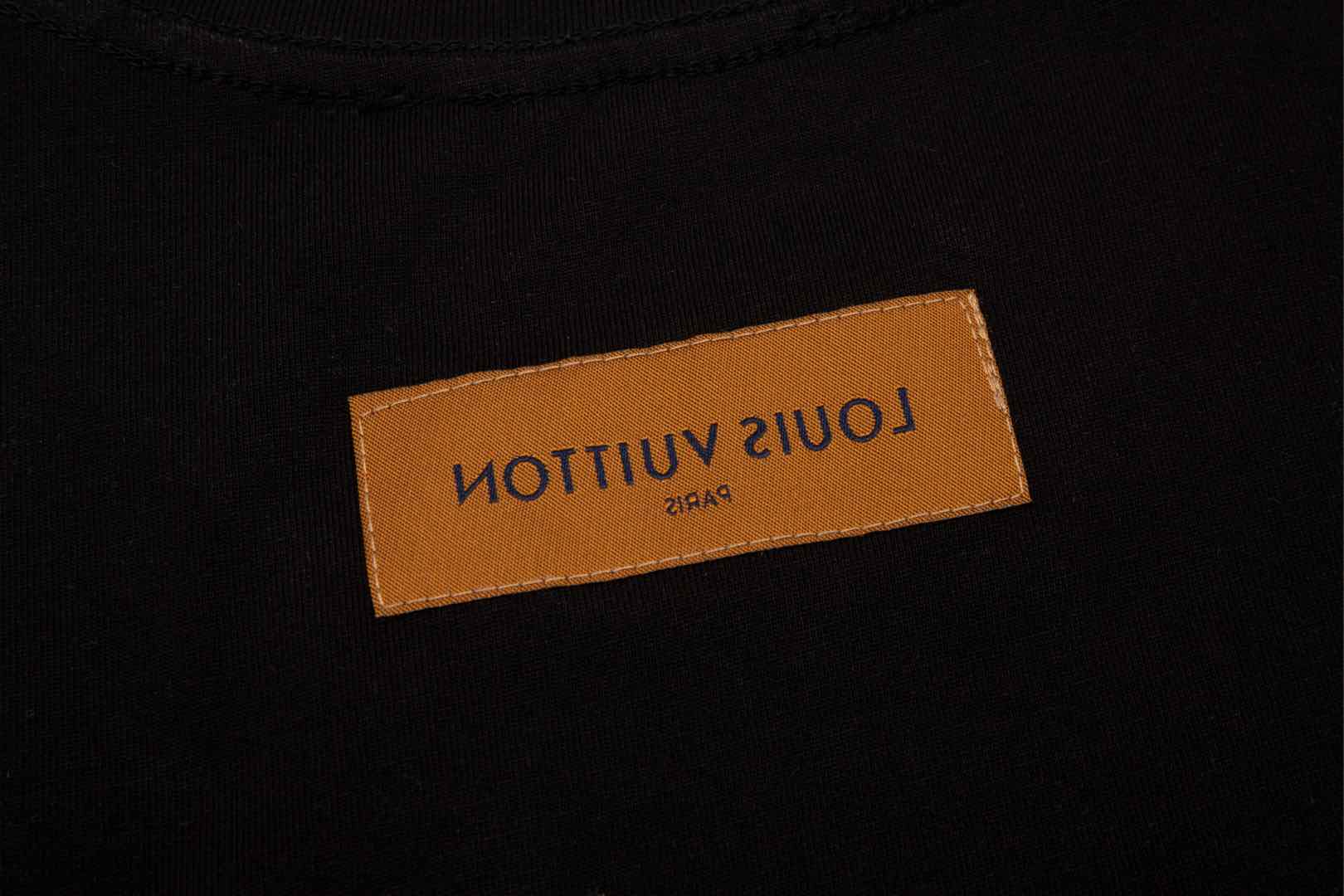LOUIS VUITTON/路易威登 凹凸大logo烫画短袖T恤 三标齐全