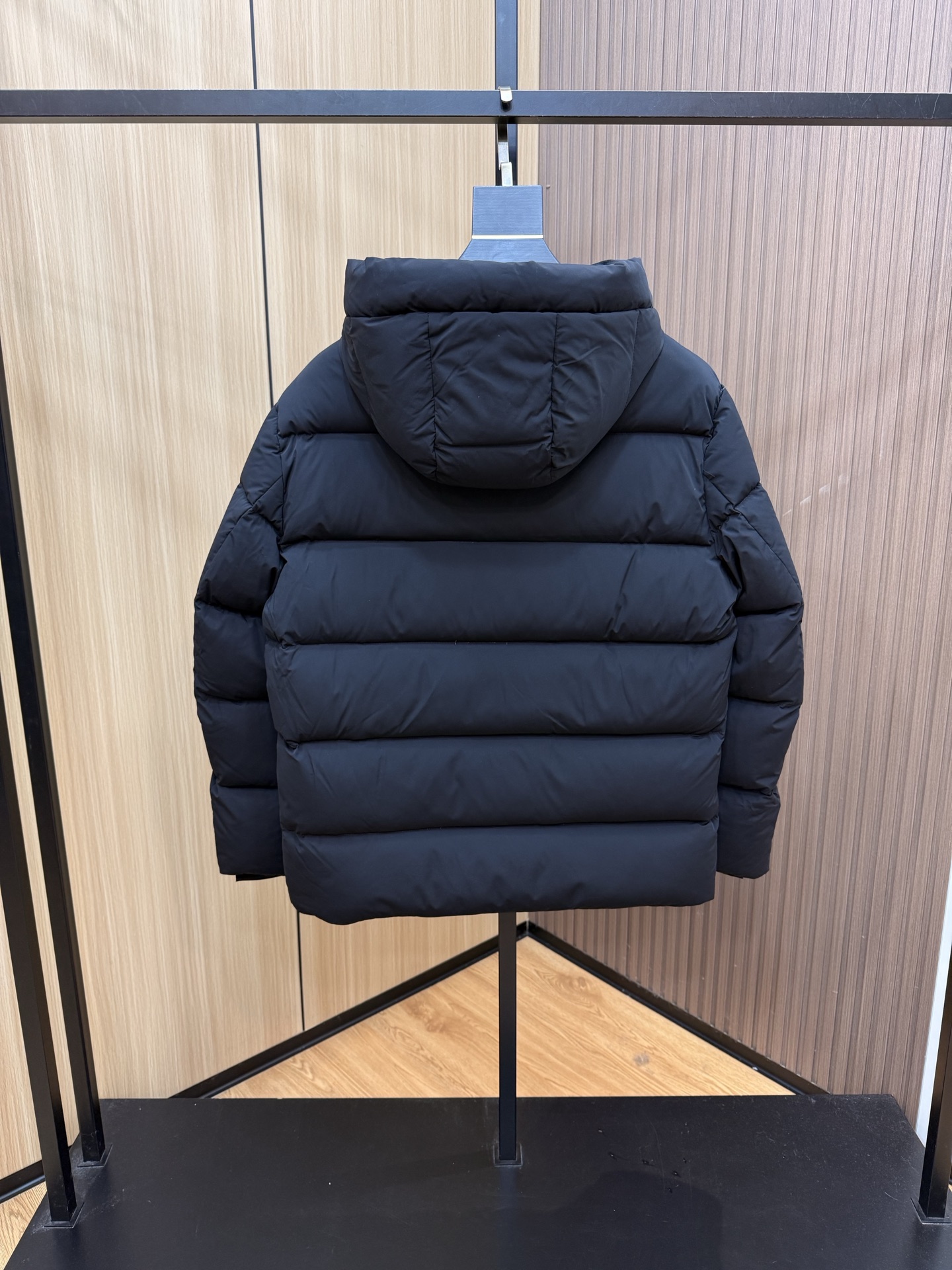 爆款🔥秋冬新款🆕羽绒服 原版1:1订制五金配件全进口原版定制 欢迎专柜对比 绝对的高品质 采用顶级90白