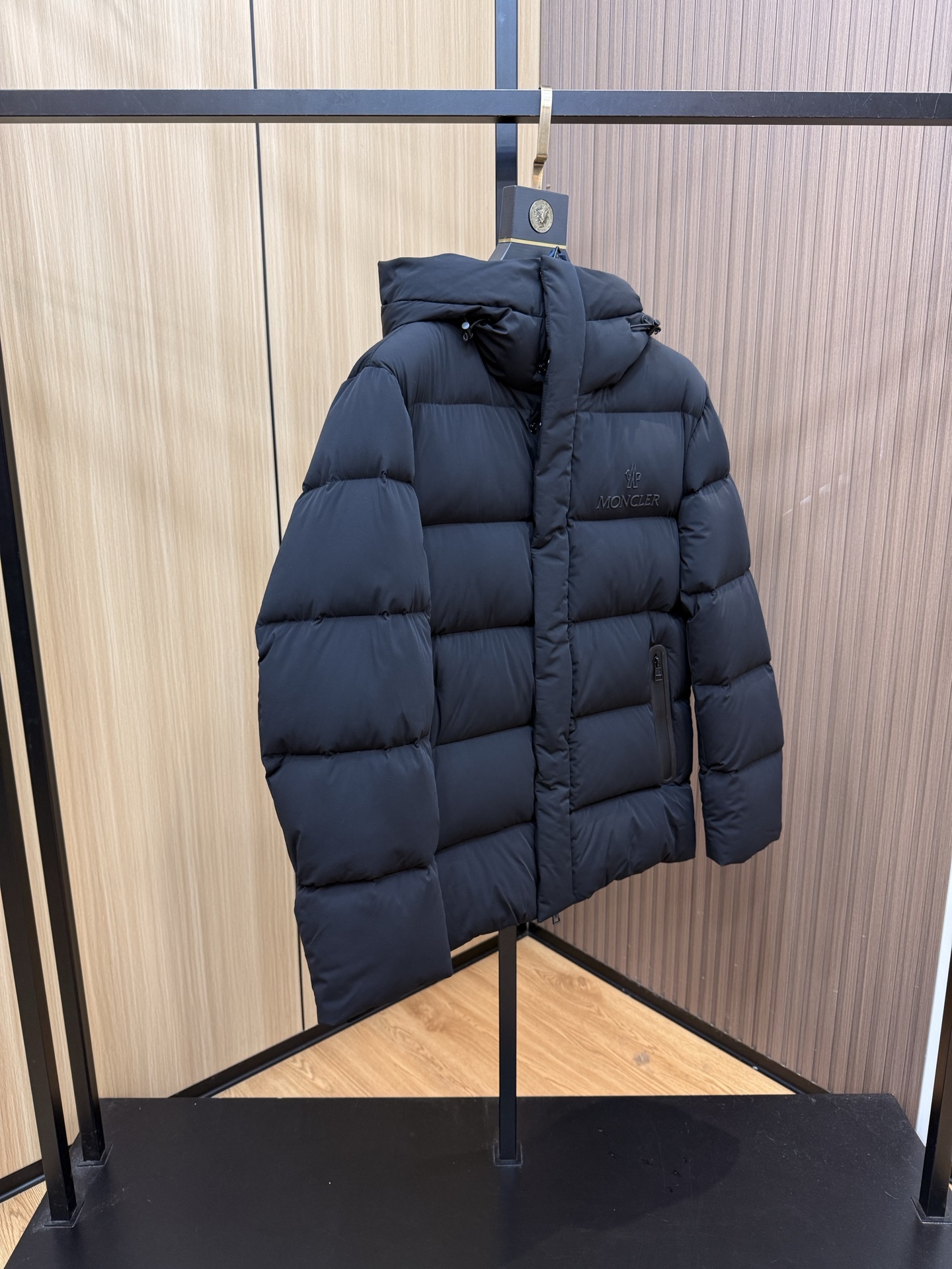 爆款🔥秋冬新款🆕羽绒服 原版1:1订制五金配件全进口原版定制 欢迎专柜对比 绝对的高品质 采用顶级90白