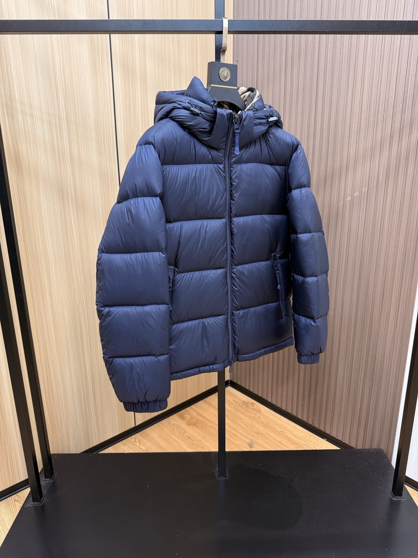 爆款🔥秋冬新款🆕羽绒服 原版1:1订制五金配件全进口原版定制 欢迎专柜对比 绝对的高品质 采用顶级90白