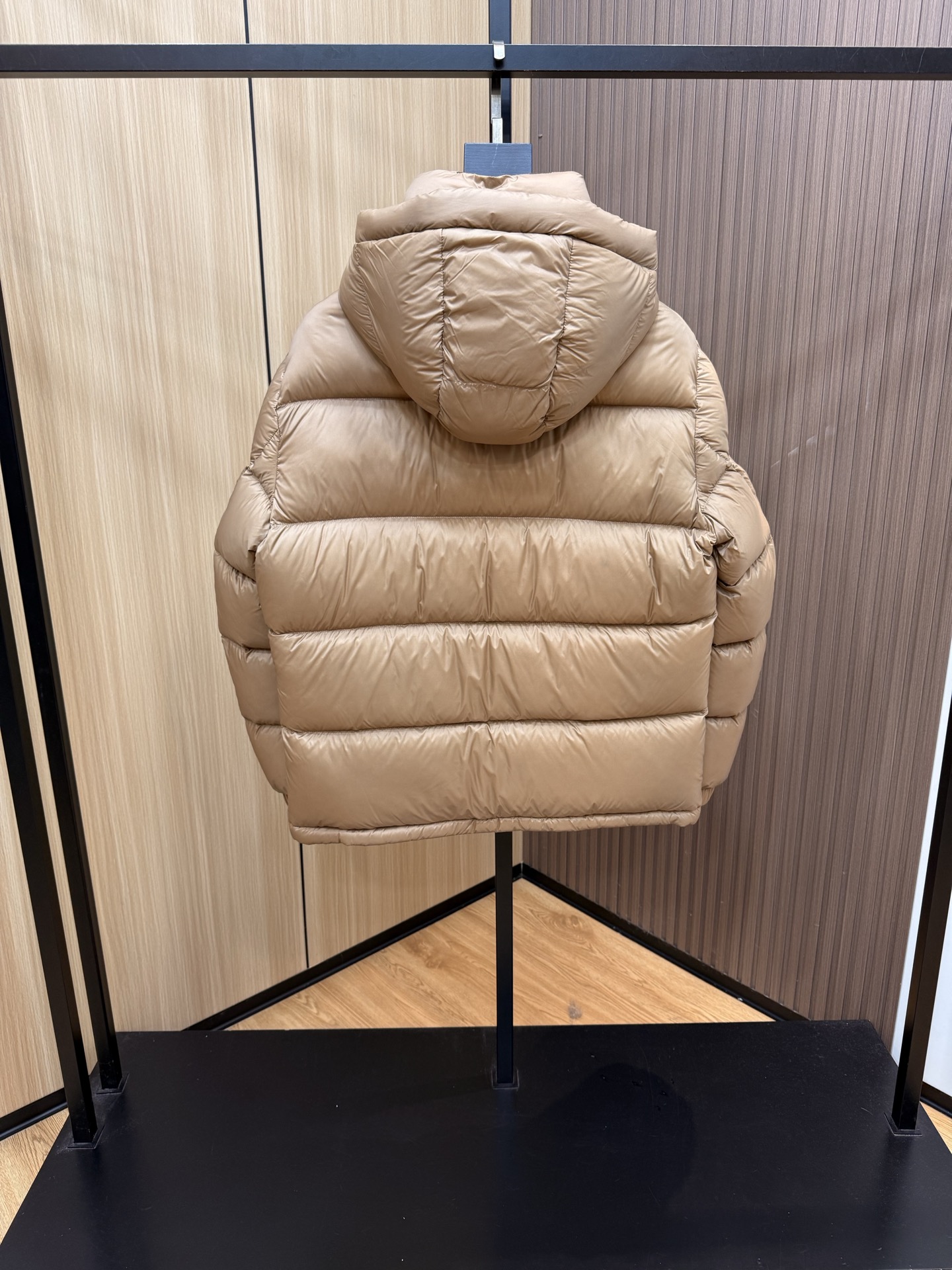 爆款🔥秋冬新款🆕羽绒服 原版1:1订制五金配件全进口原版定制 欢迎专柜对比 绝对的高品质 采用顶级90白