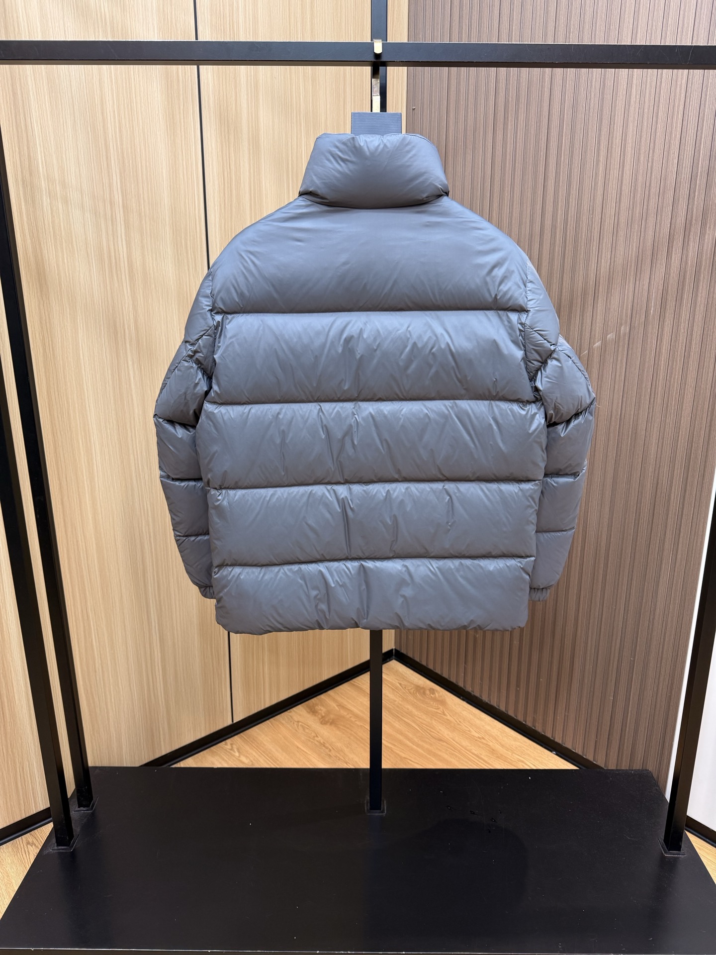 爆款🔥秋冬新款🆕羽绒服 原版1:1订制五金配件全进口原版定制 欢迎专柜对比 绝对的高品质 采用顶级90白