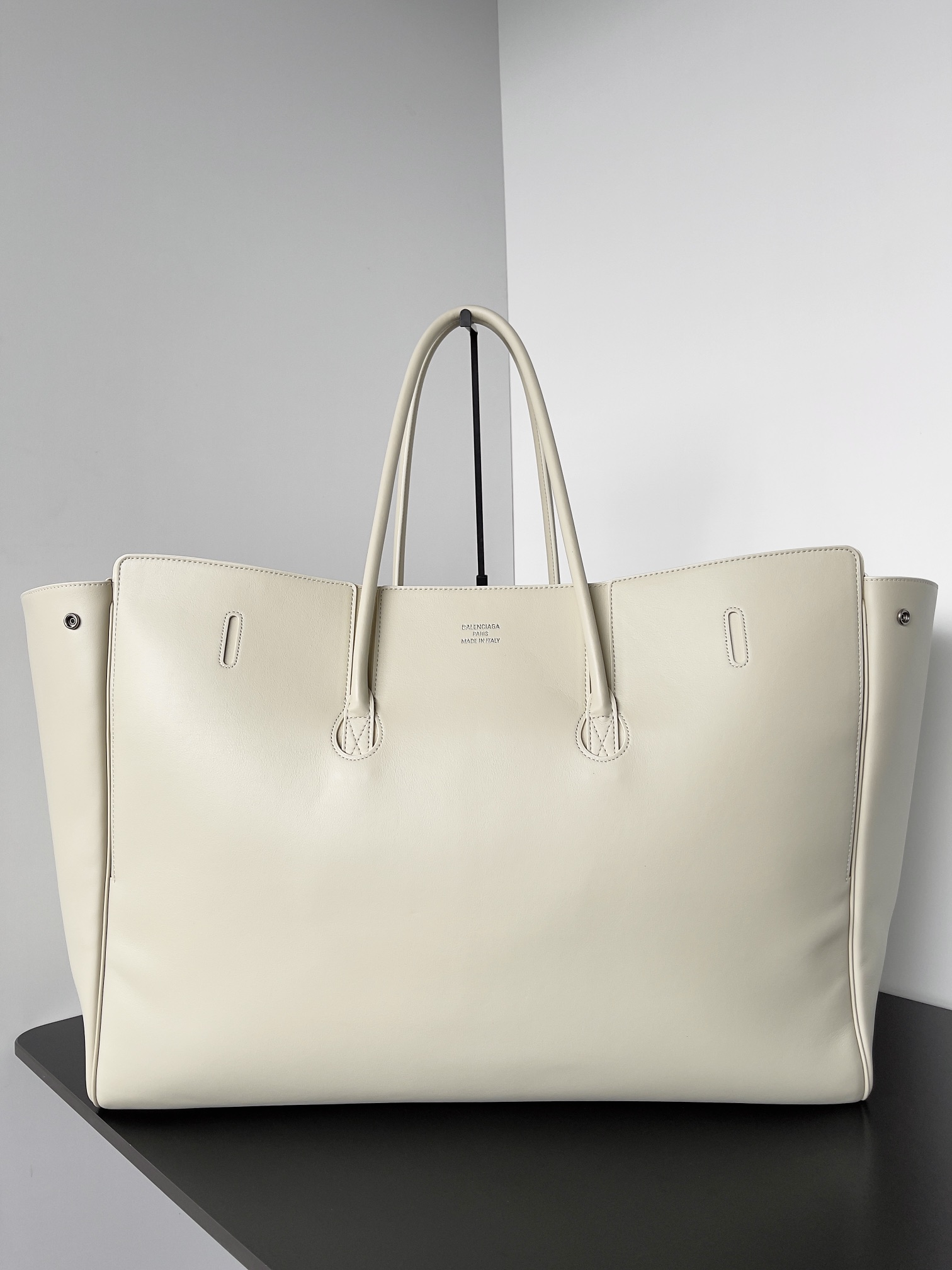 Balenciaga Style Beige Leather Bag Lookbook Reference image 2