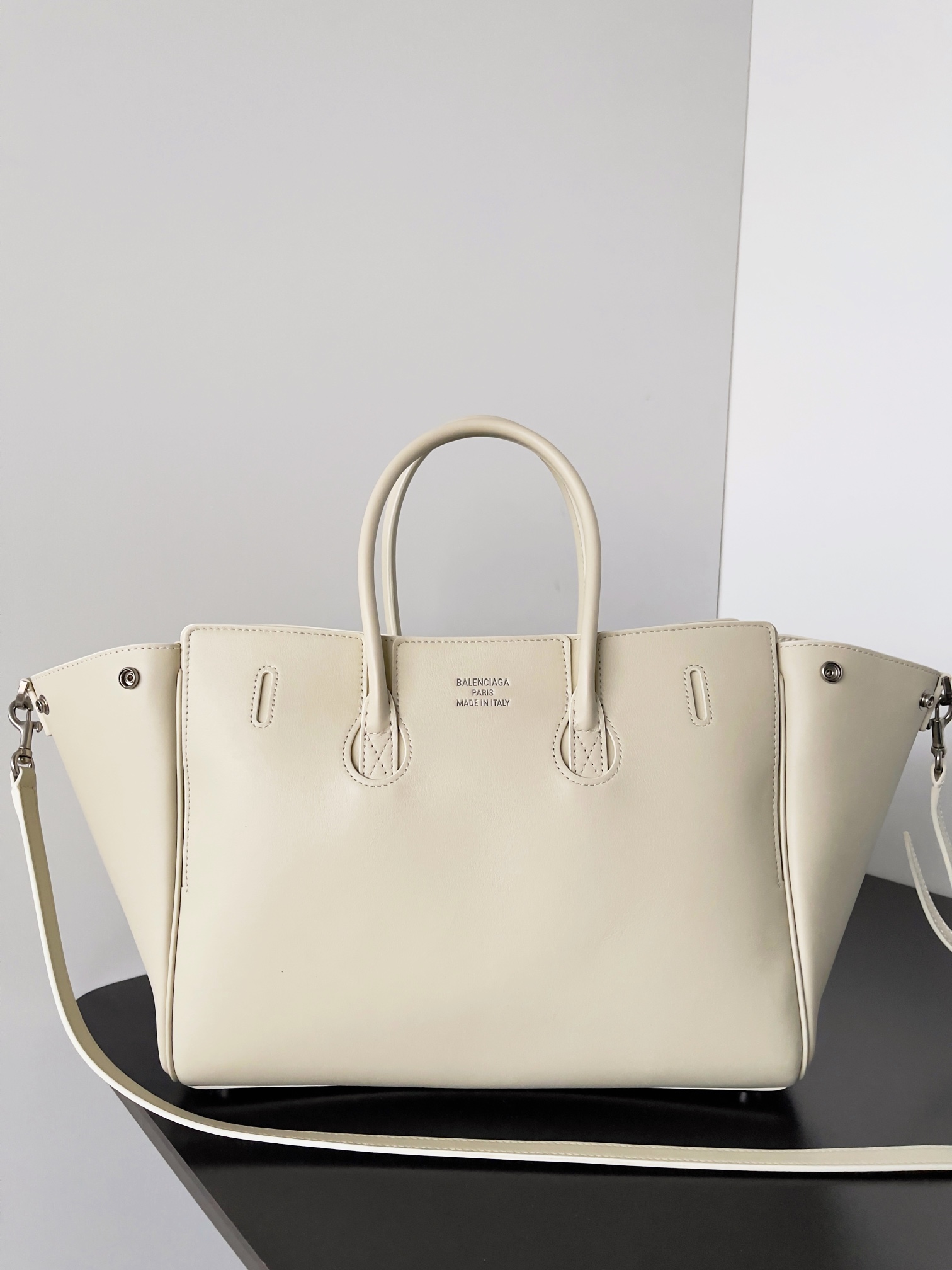 [Balenciaga Women