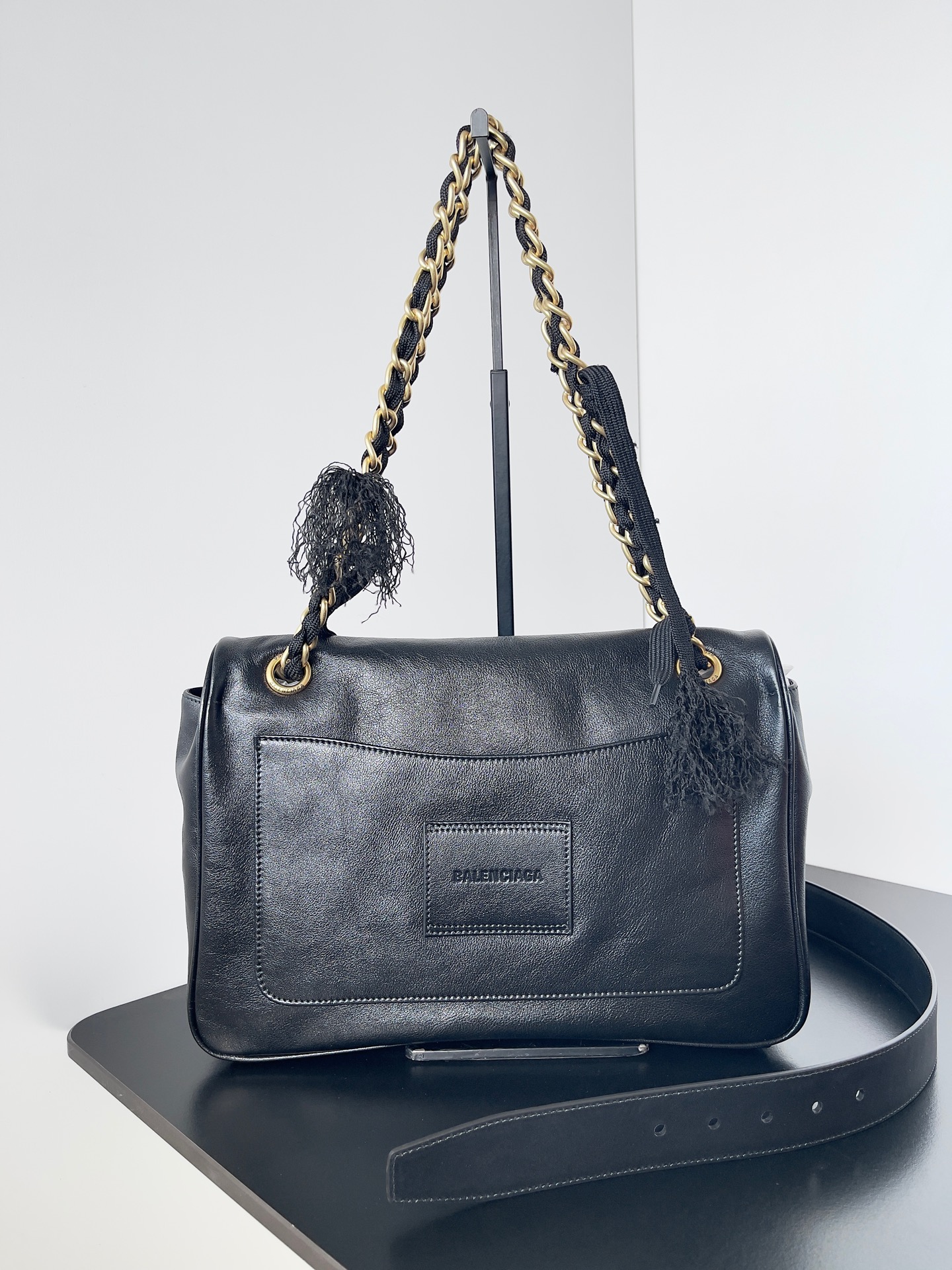Balenciaga Style Beige Top Handle Bag Lookbook Reference image 2